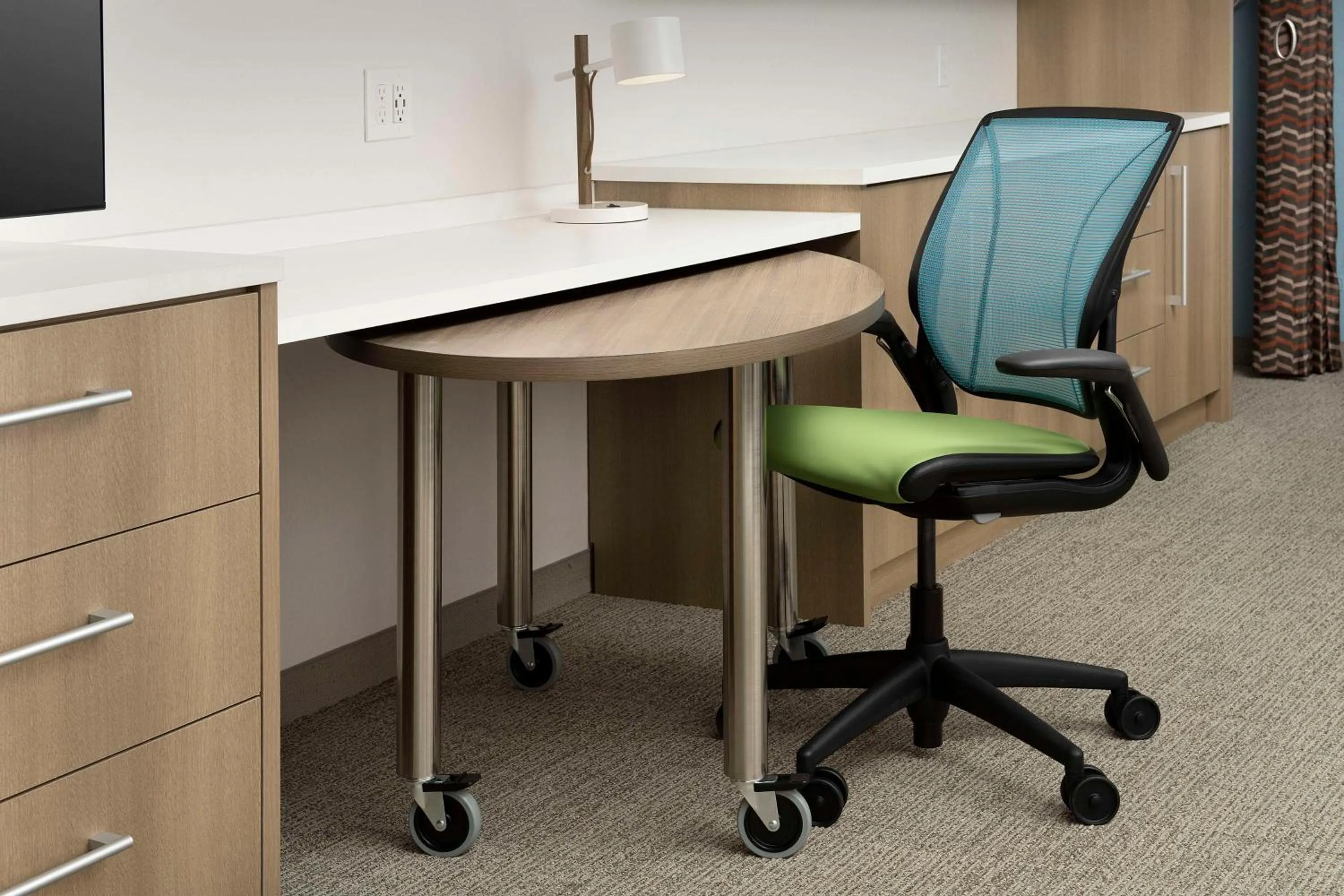 Property building in Home2 Suites by Hilton Fort Myers Airport