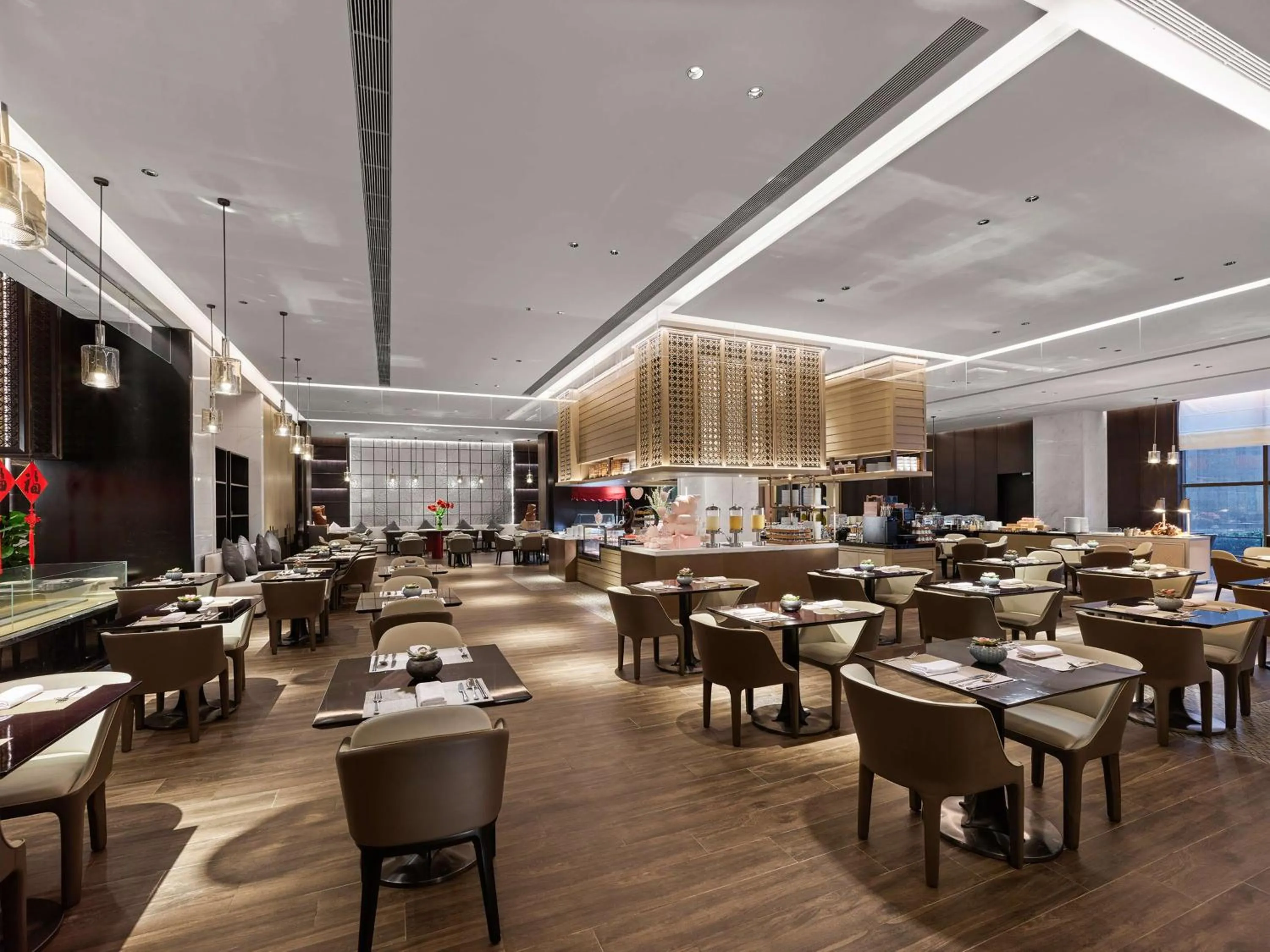 Restaurant/places to eat in Hilton Jiaxing
