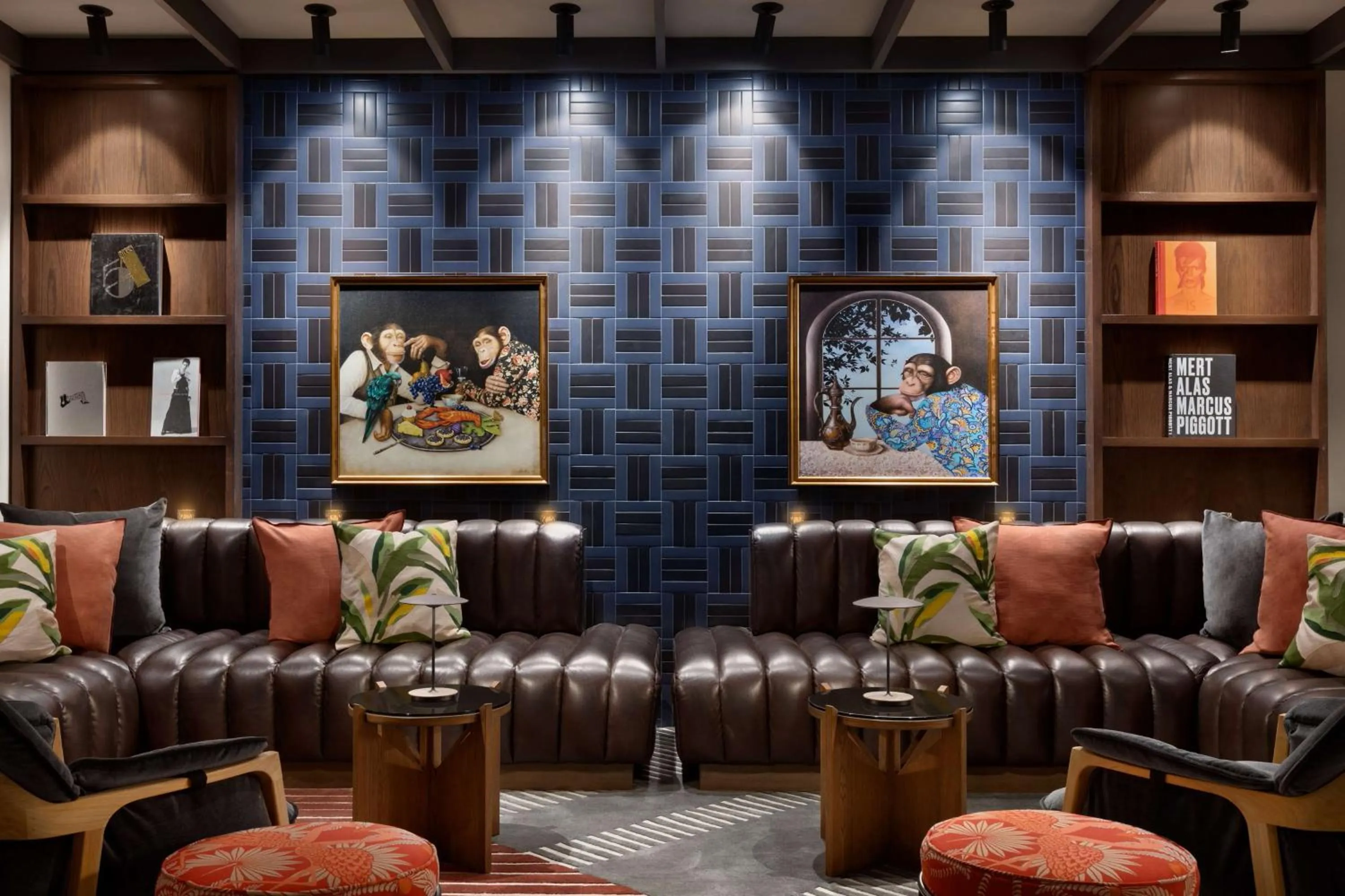 Lounge or bar in 106 Jefferson Huntsville, Curio Collection by Hilton