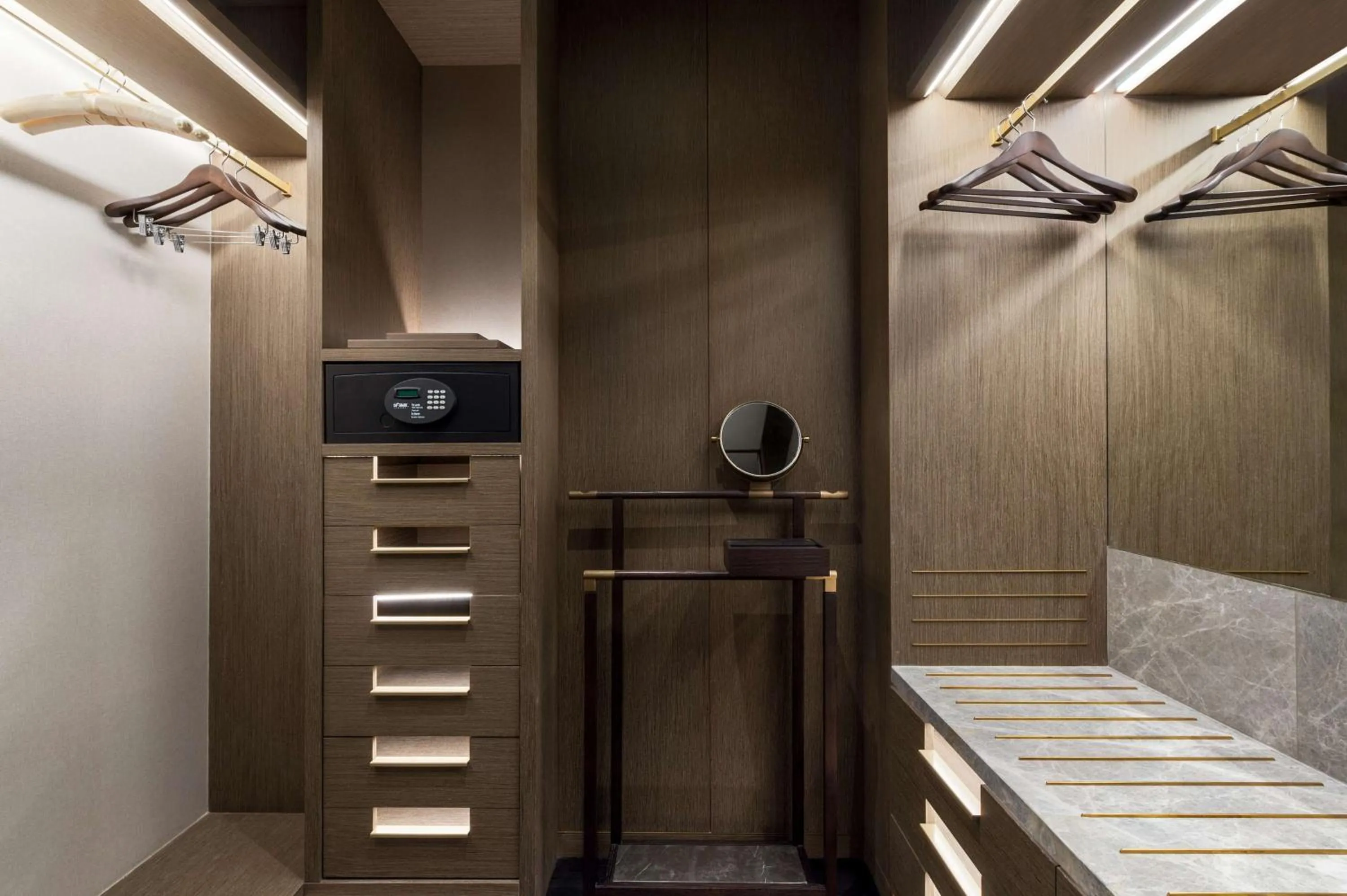 Photo of the whole room, Bed in Waldorf Astoria Kuwait