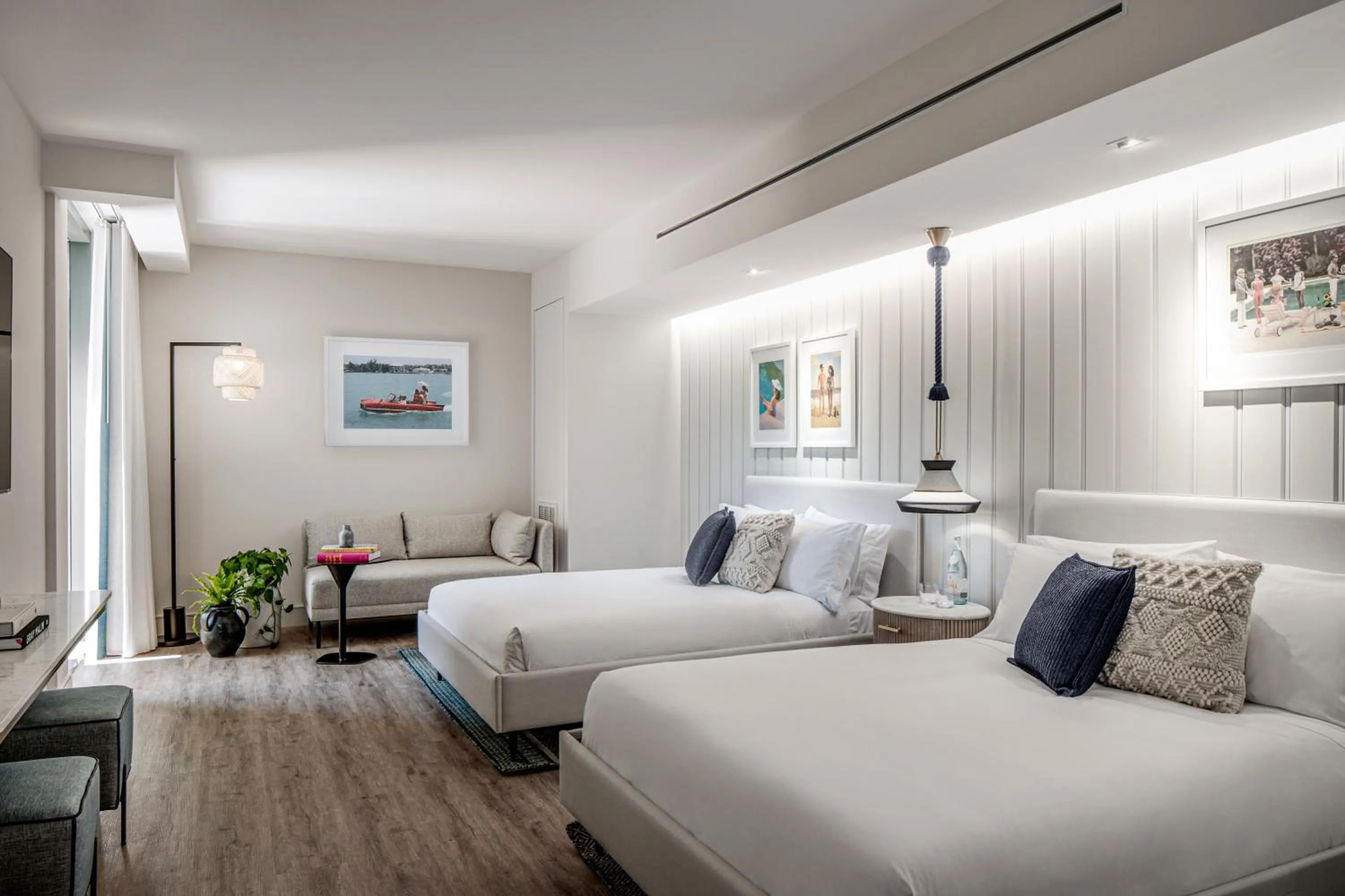 Bedroom, Bed in The Ray Hotel Delray Beach, Curio Collection By Hilton