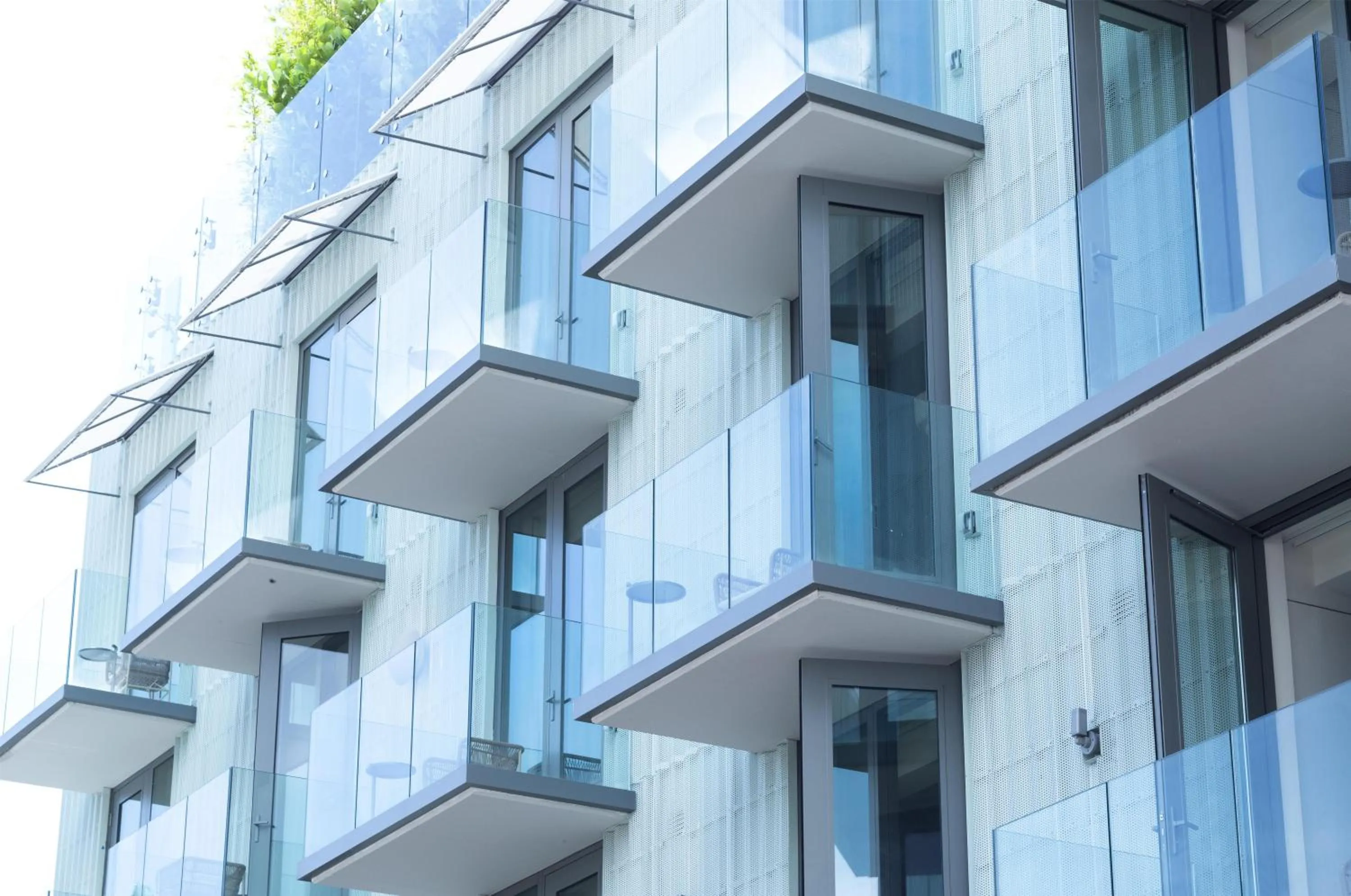 Property building in The Ray Hotel Delray Beach, Curio Collection By Hilton