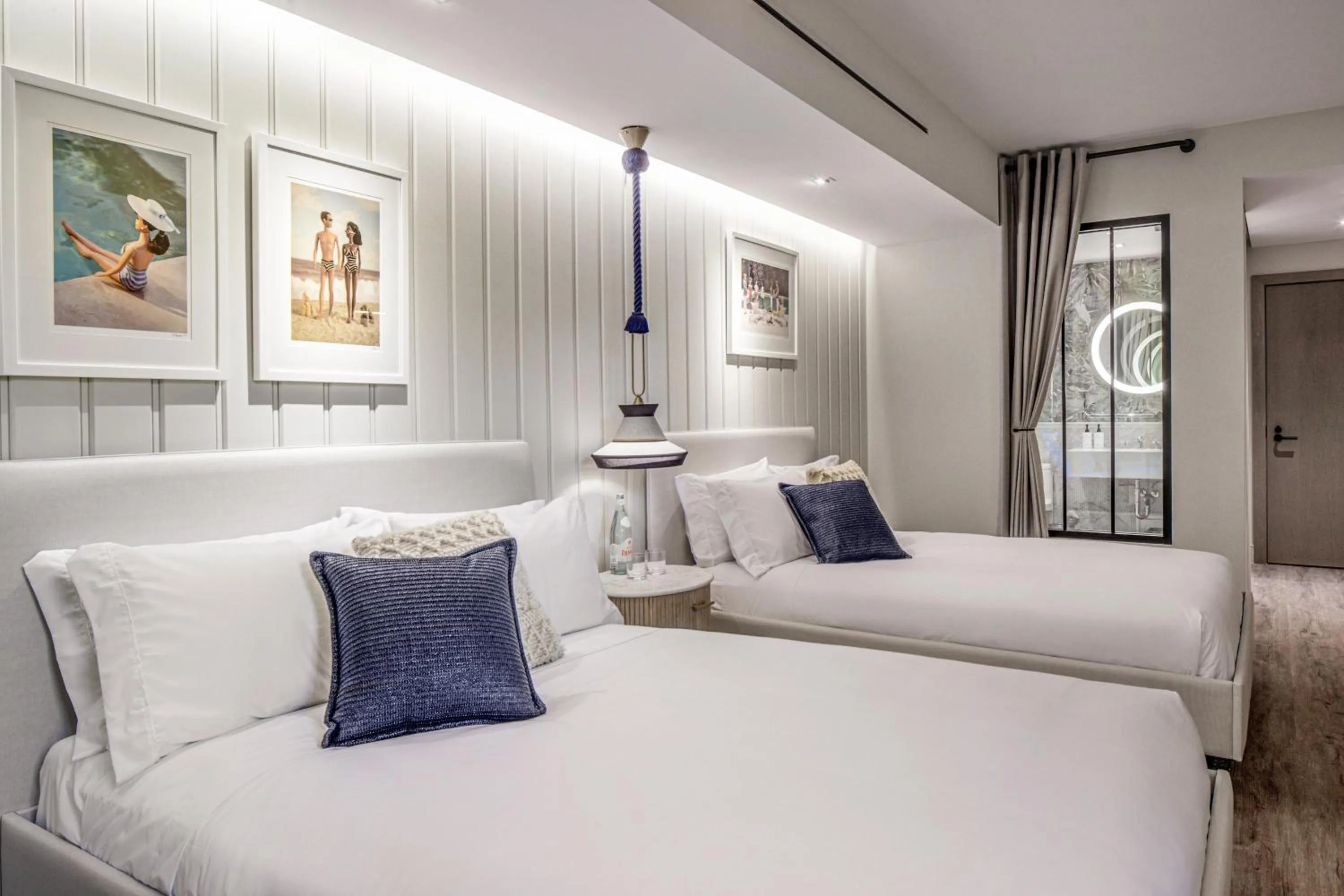 Bed in The Ray Hotel Delray Beach, Curio Collection By Hilton