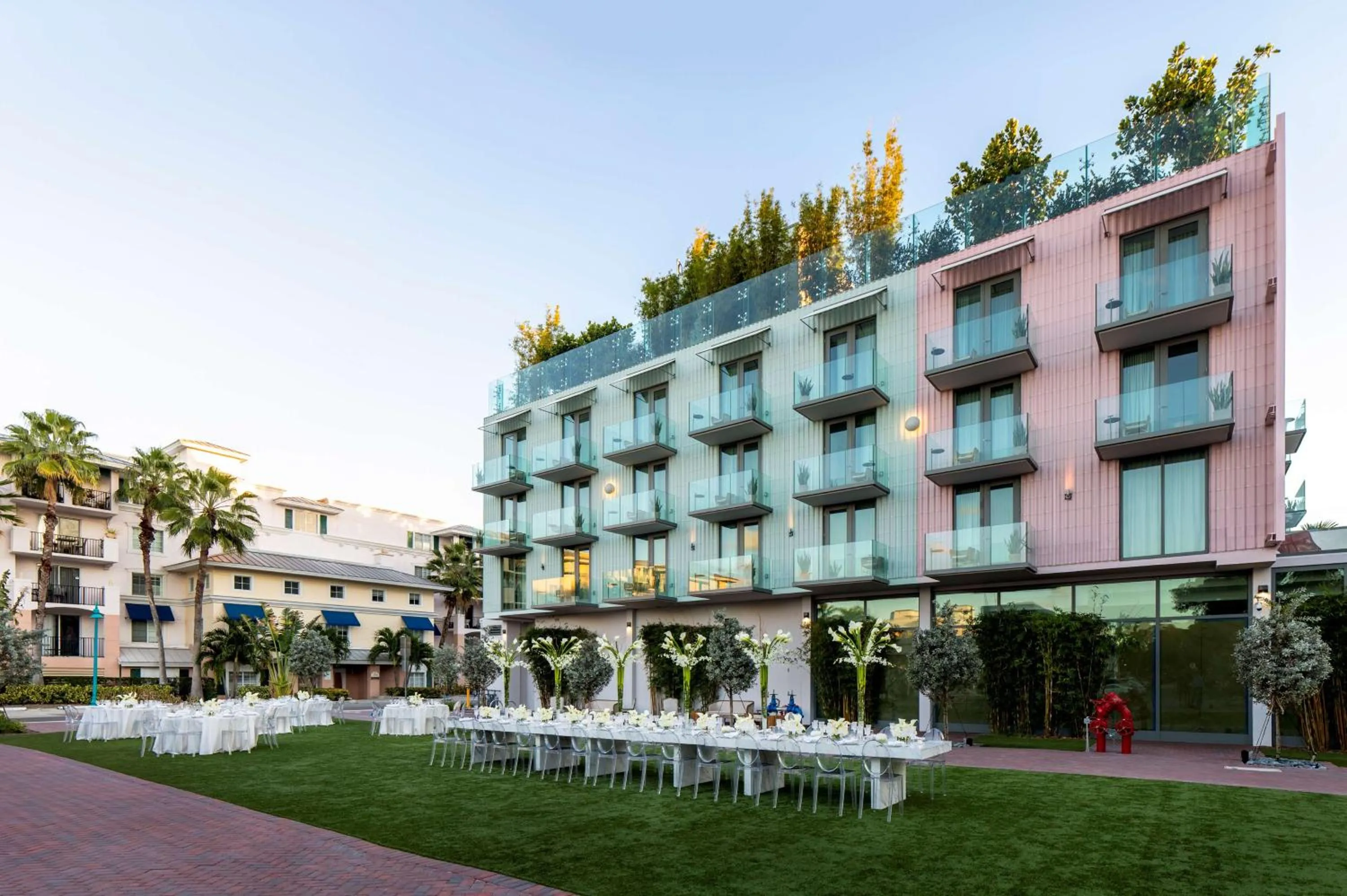 Meeting/conference room in The Ray Hotel Delray Beach, Curio Collection By Hilton
