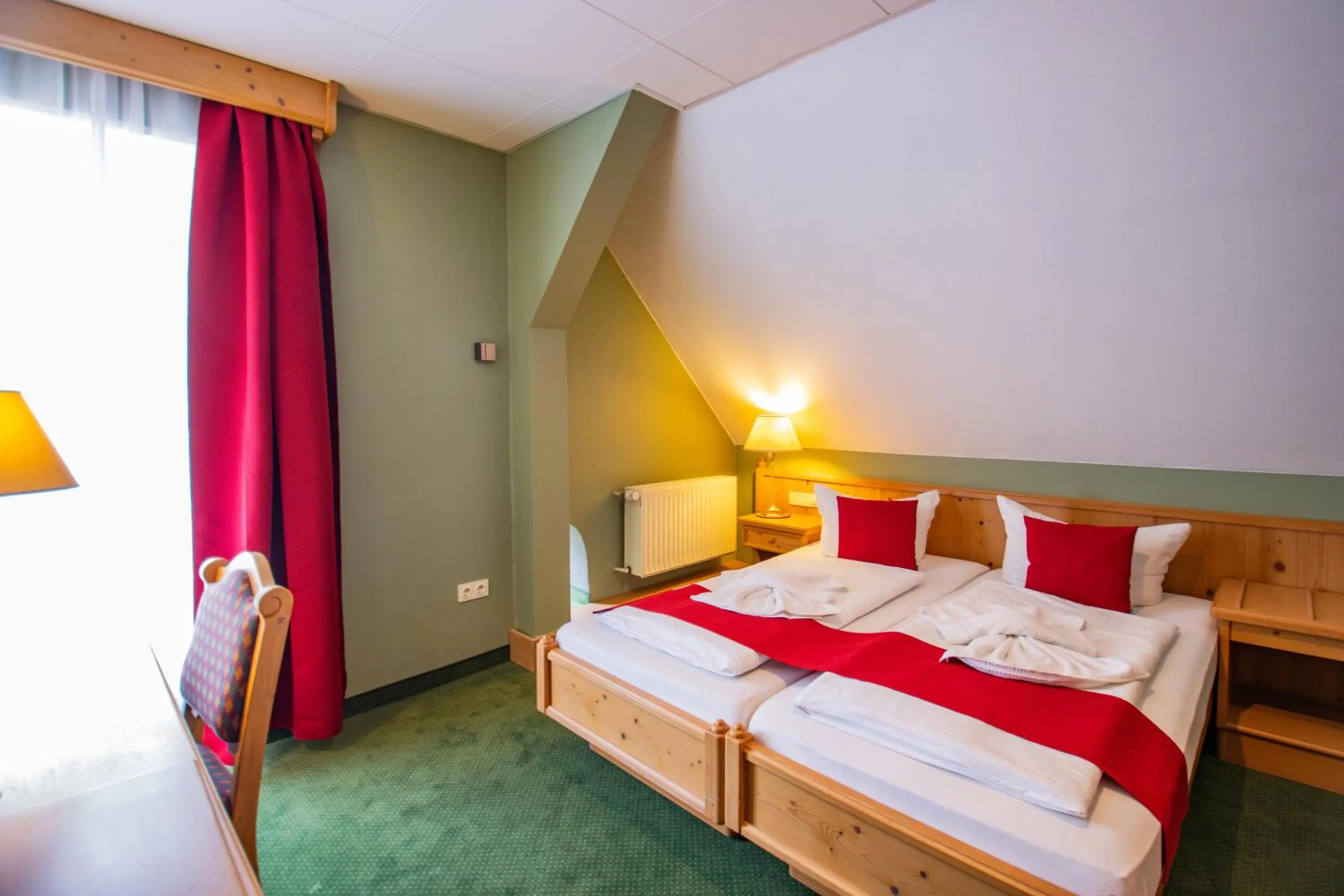 Photo of the whole room, Bed in Hotel Schloss Nebra