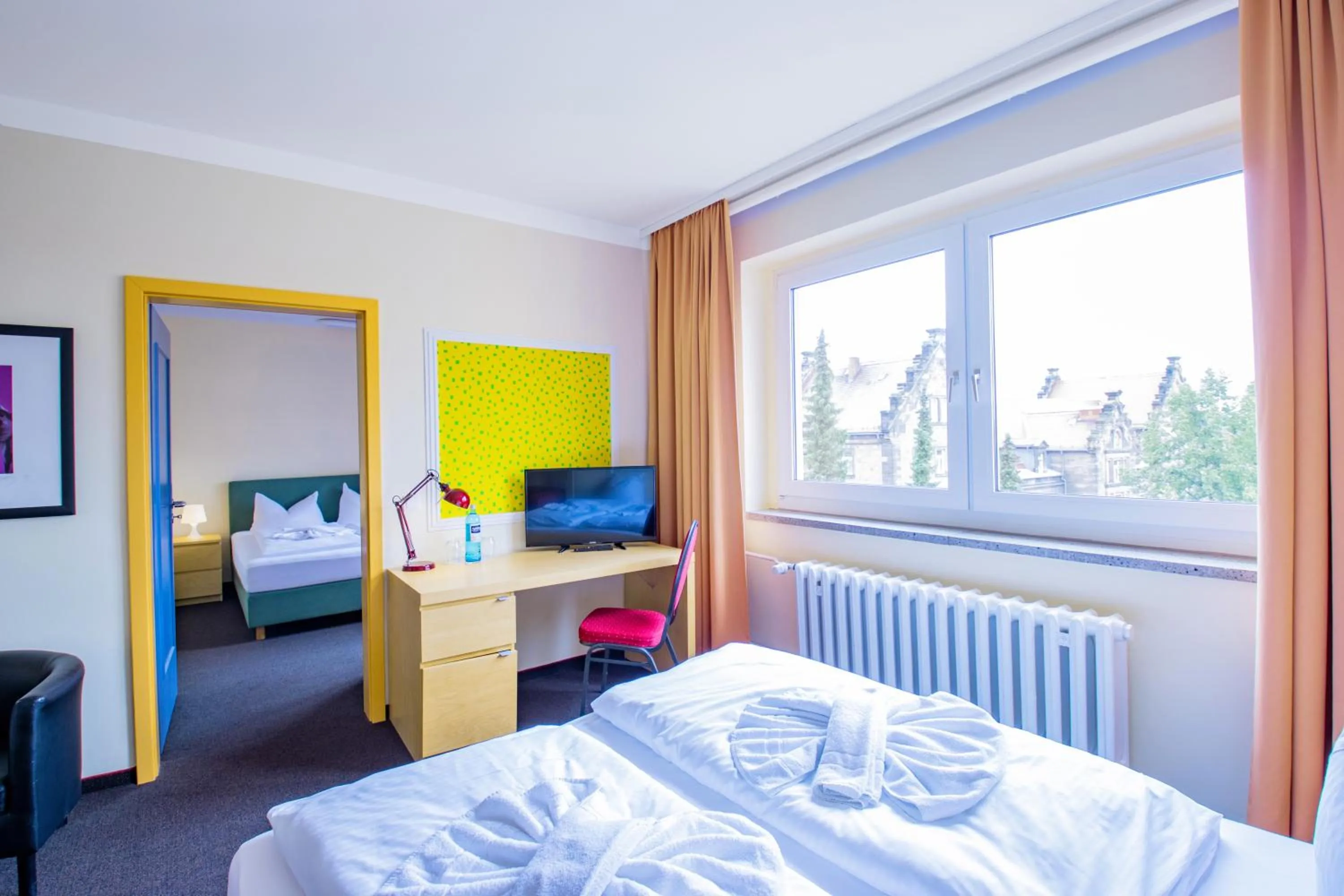 Photo of the whole room, Bed in Hotel Schloss Nebra