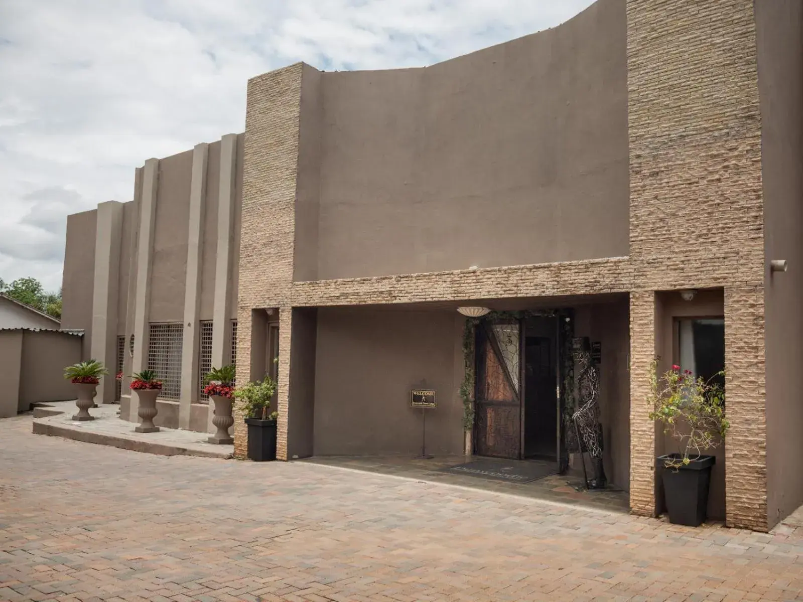 Dunwoodie Travel Lodge Dunwoodie Travel Lodge