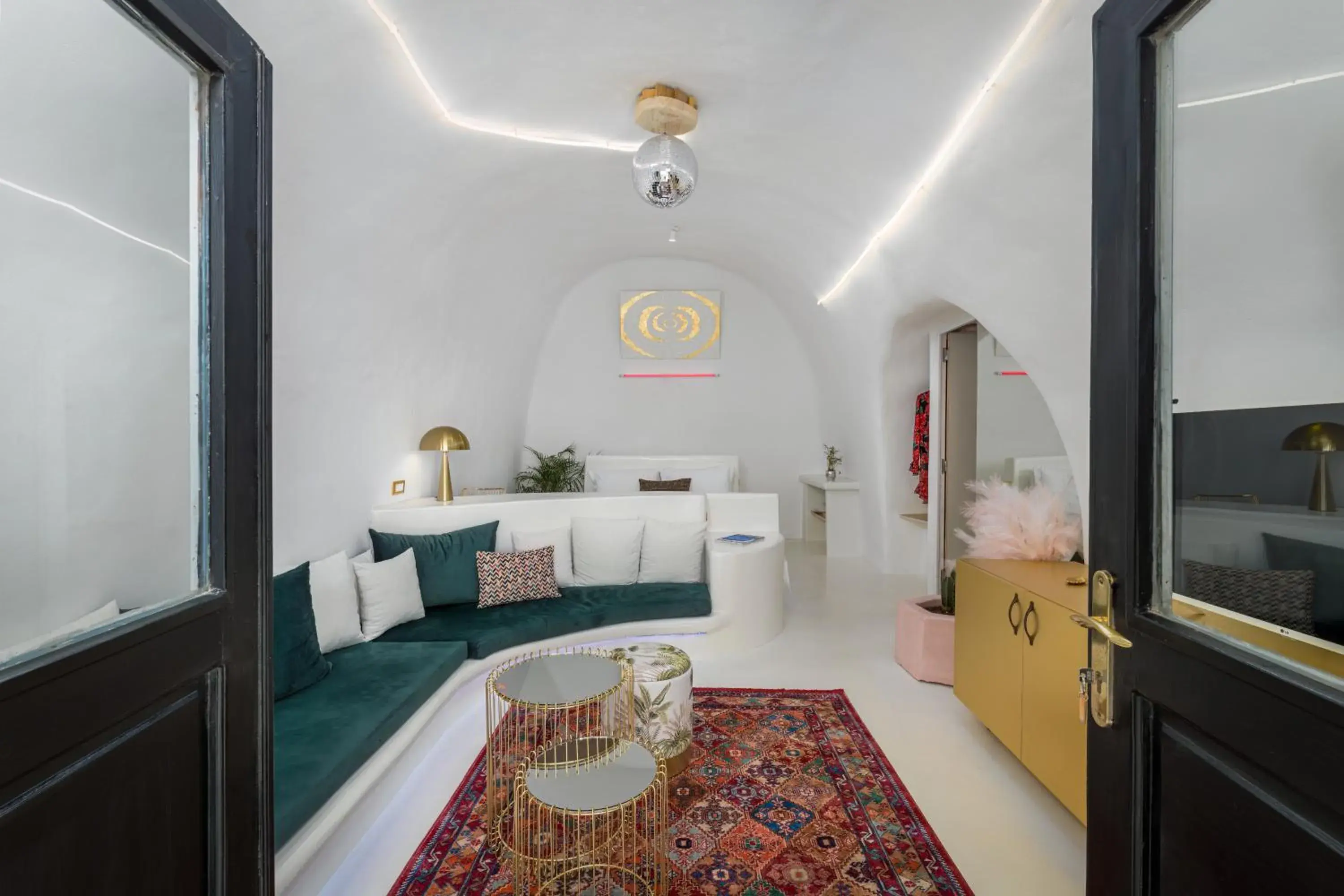 Deluxe Suite with Sea View in Canyon Santorini Deluxe Suite with Sea View in Canyon Santorini