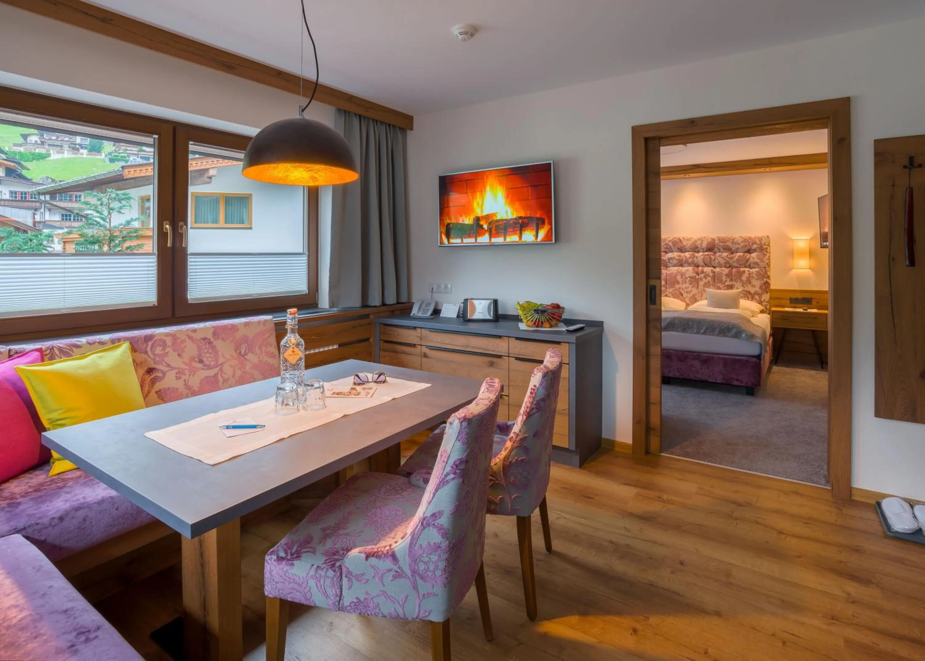 Dining area, Bed in Hotel-Garni Jakober - B&B und Appartements