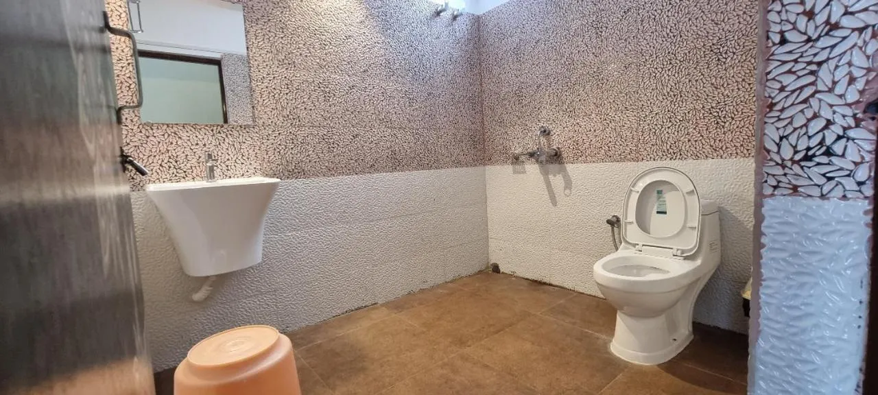 Bathroom in HOTEL SHREESH (NEIL)