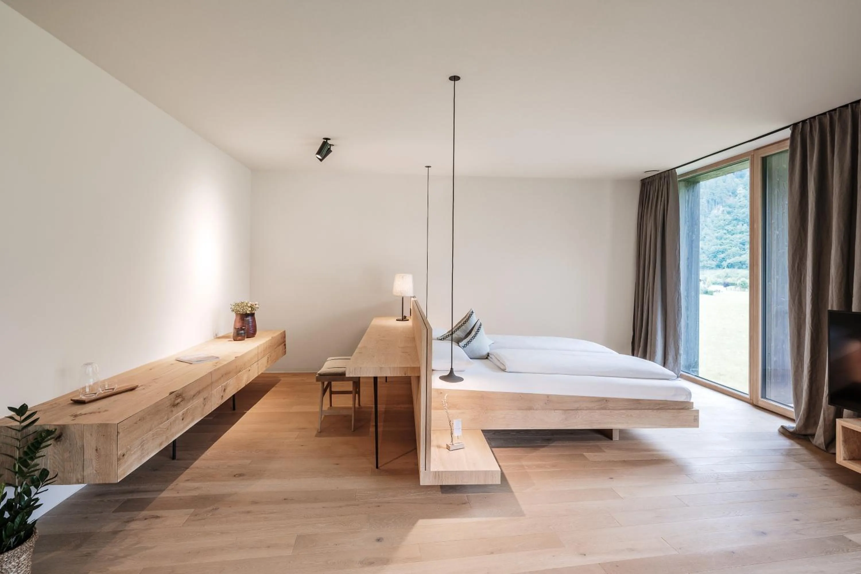 Bedroom, Bed in zelloon boutique hotel