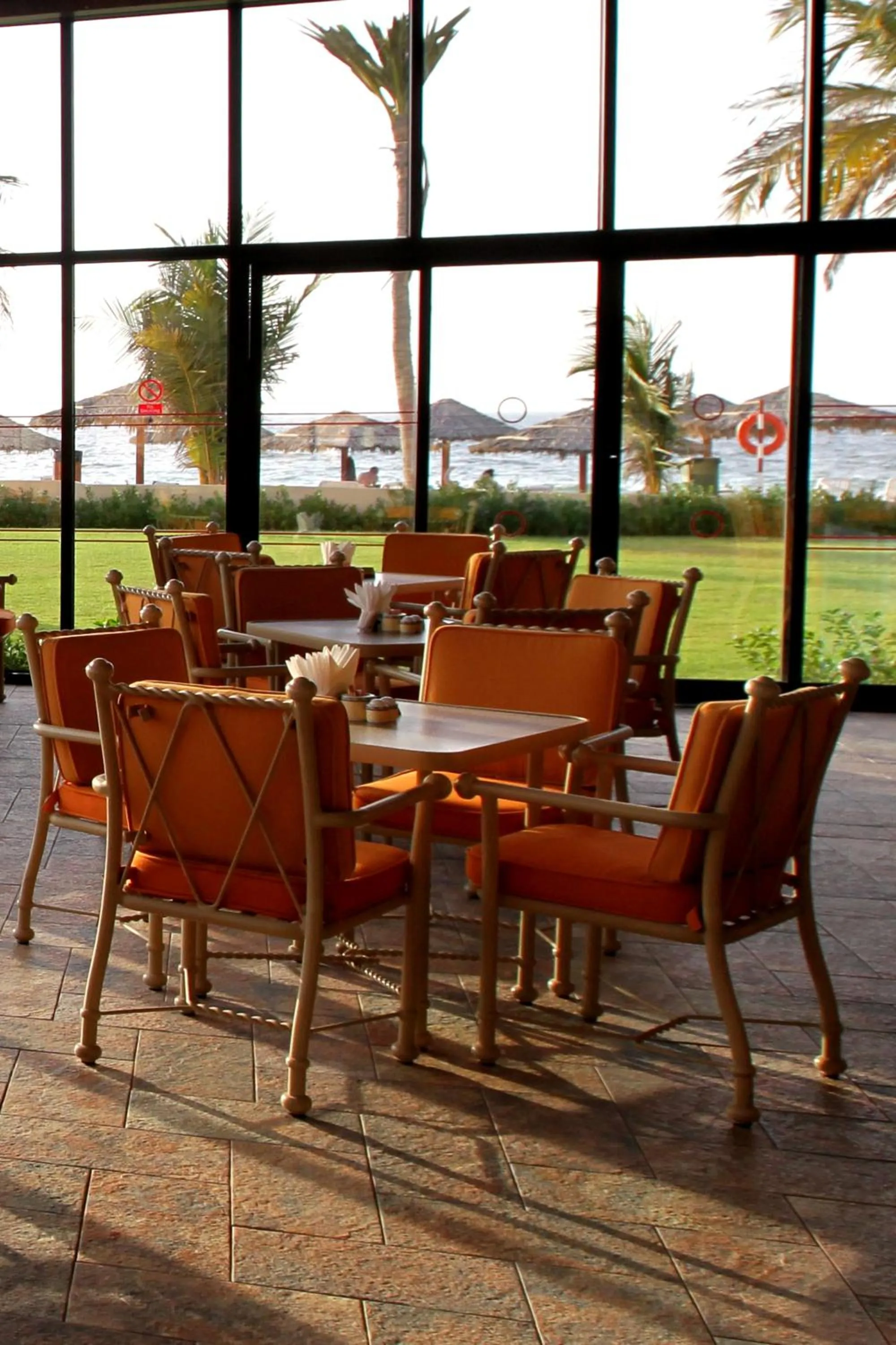 Restaurant/places to eat in Lou'lou'a Beach Resort Sharjah