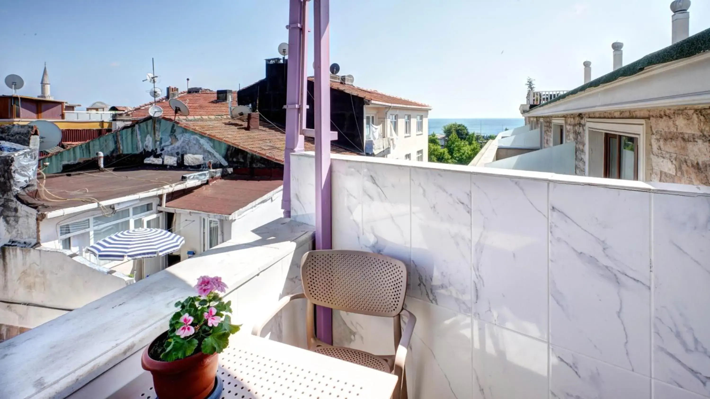 Apartment with Sea View in SEVEN ROSES APART HOTEL Apartment with Sea View in SEVEN ROSES APART HOTEL