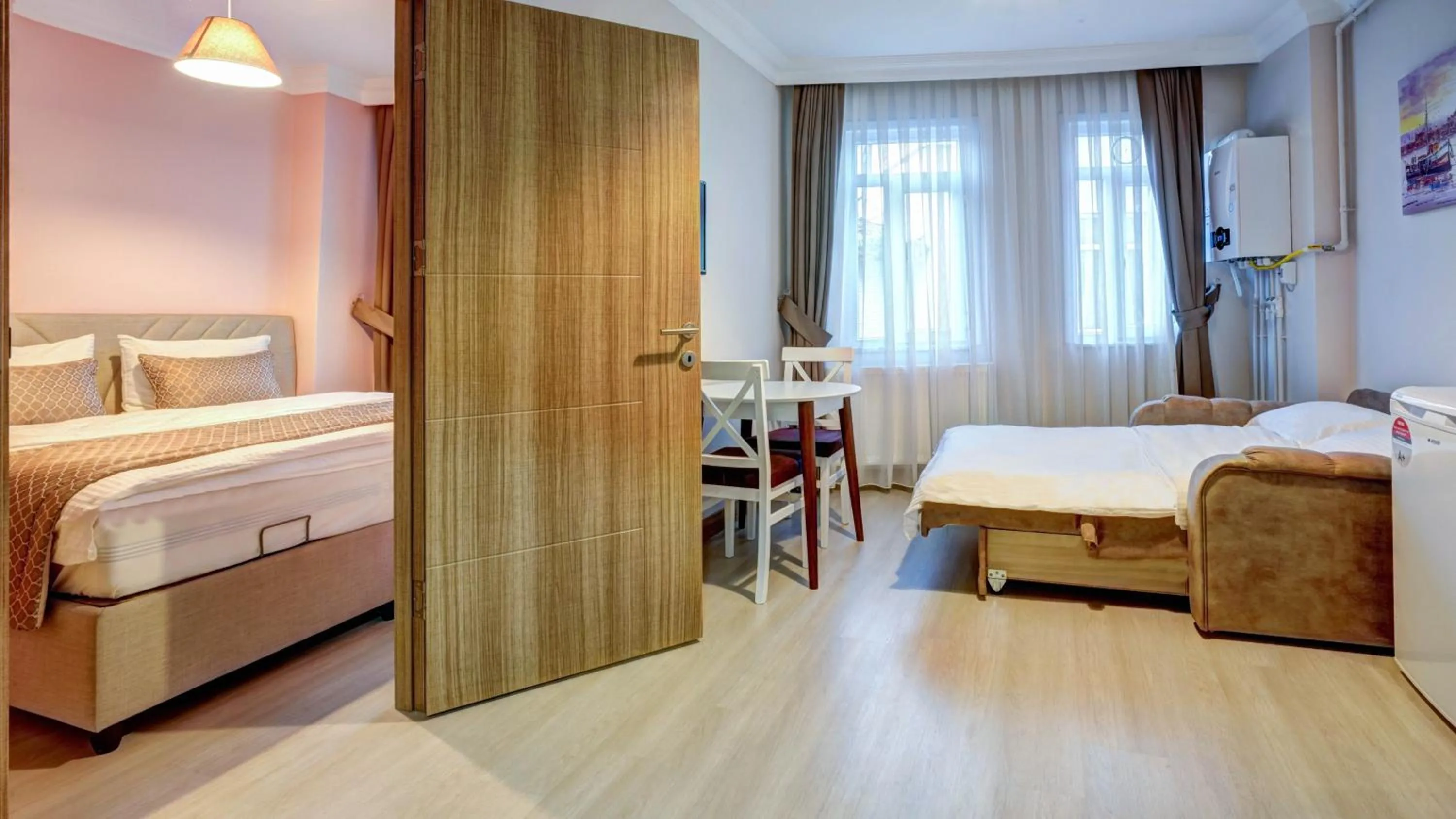 Massage, Bed in SEVEN ROSES APART HOTEL