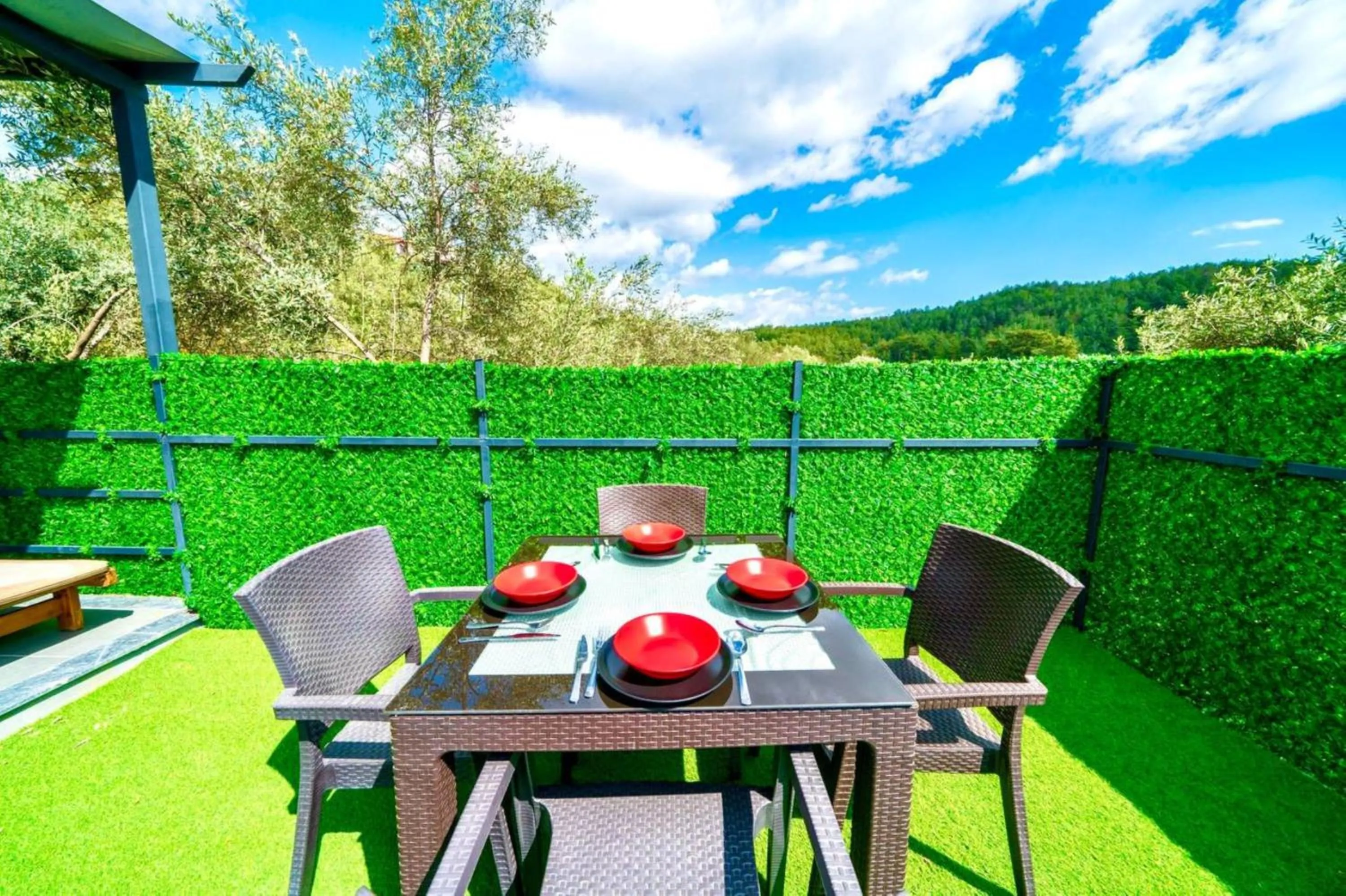 Restaurant/places to eat in Santana Gocek