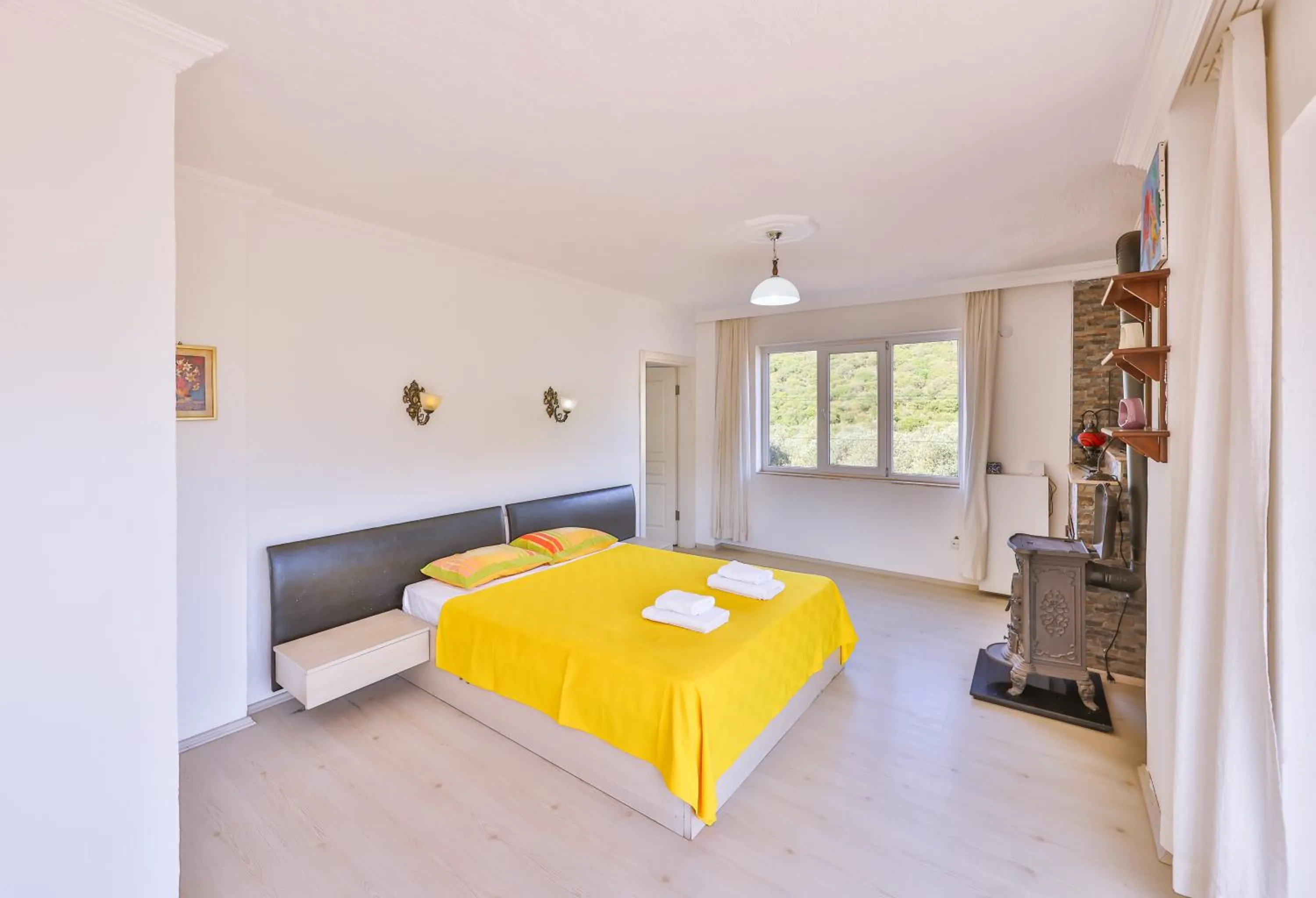 Living room, Bed in Villa Candan Kaş