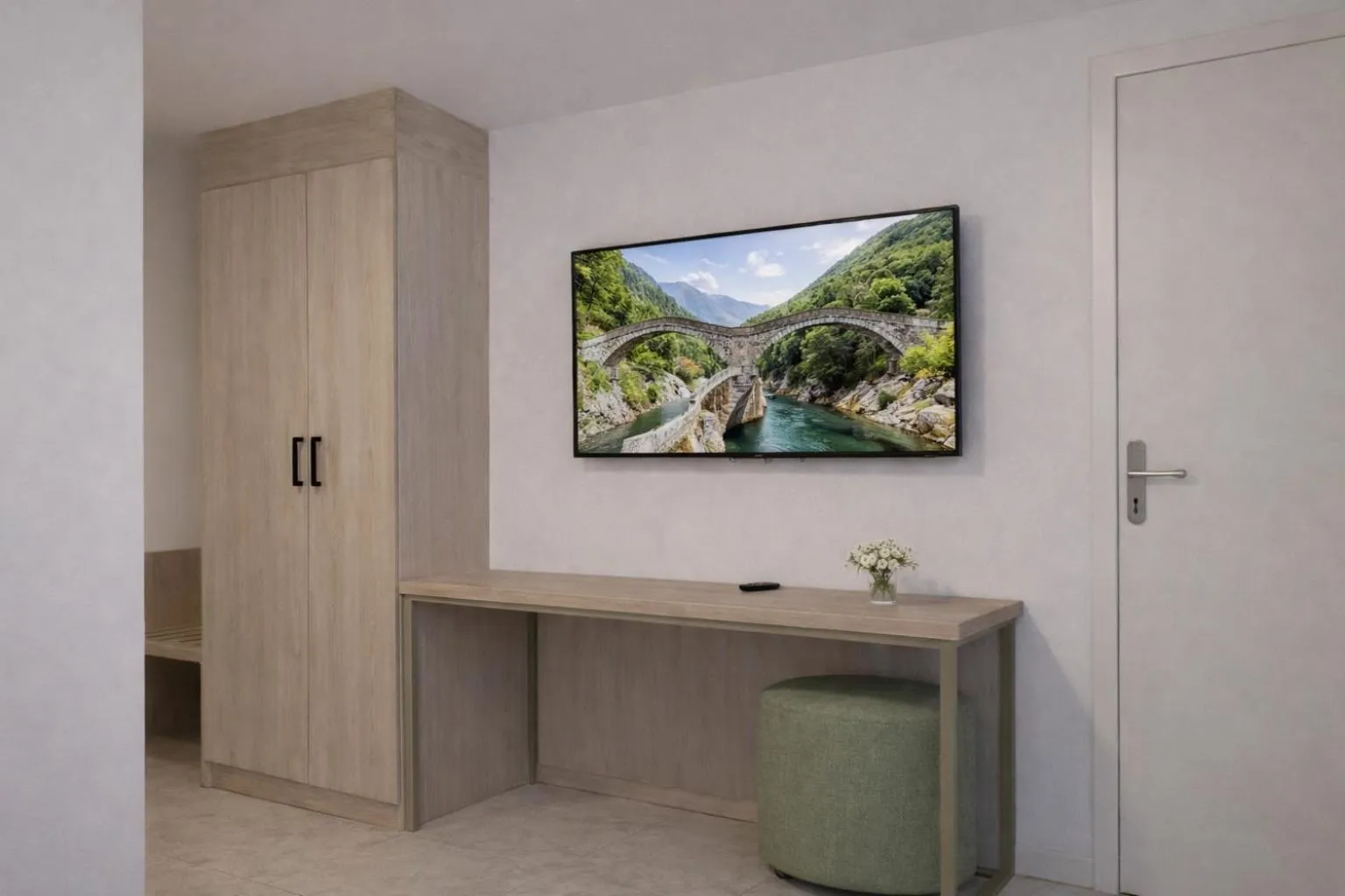 wardrobe in Hotel Nessi Locarno