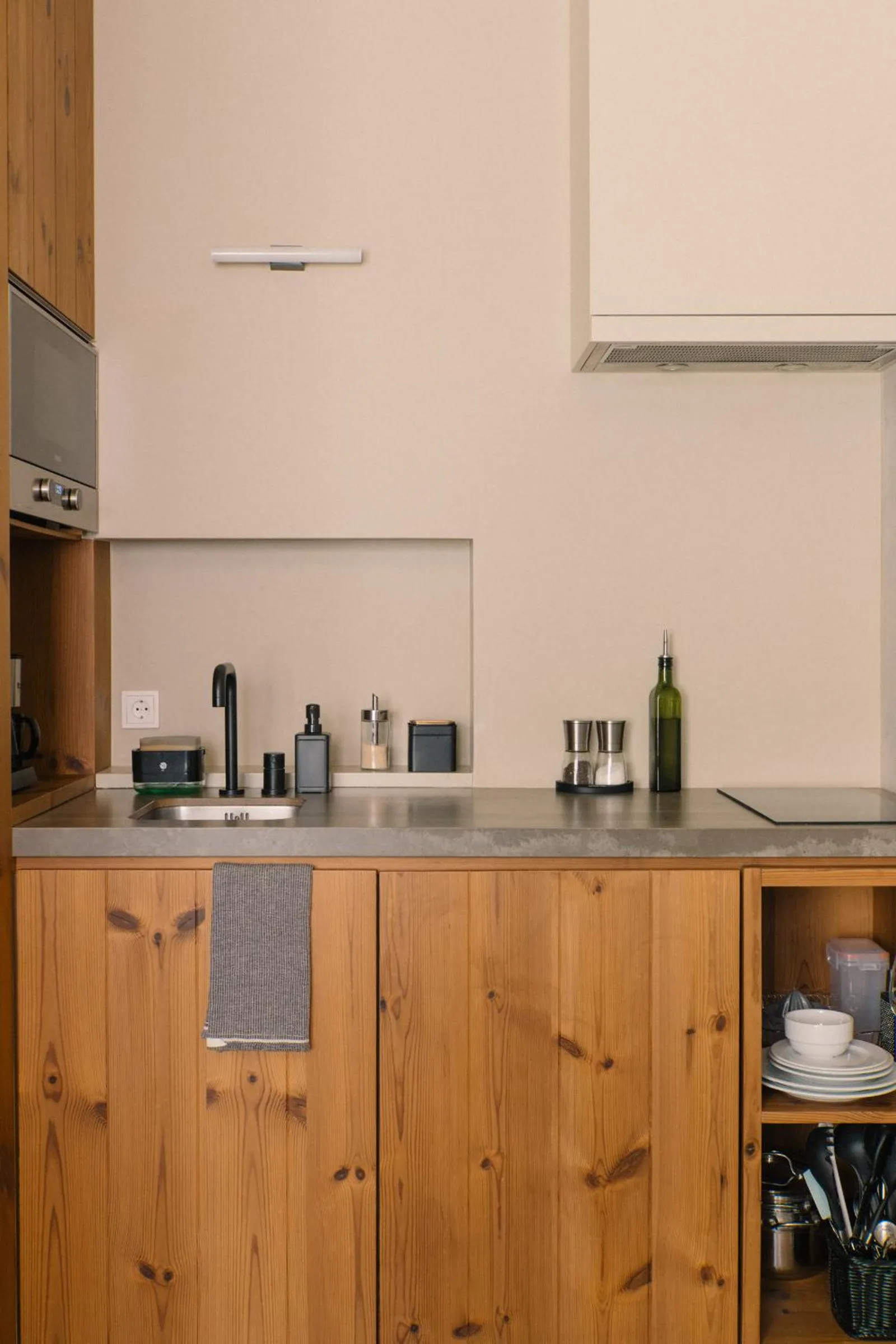 Kitchen or kitchenette in Outsite Porto Mouco