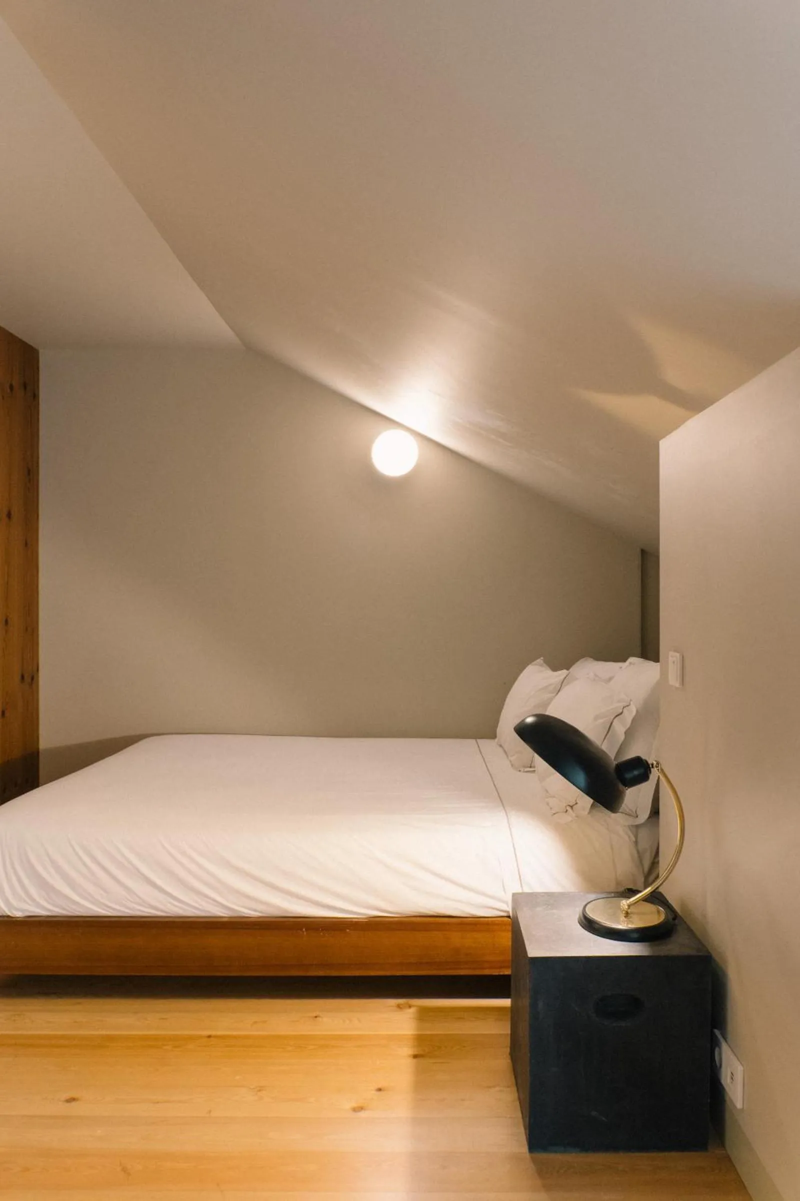 Bed in Outsite Porto Mouco