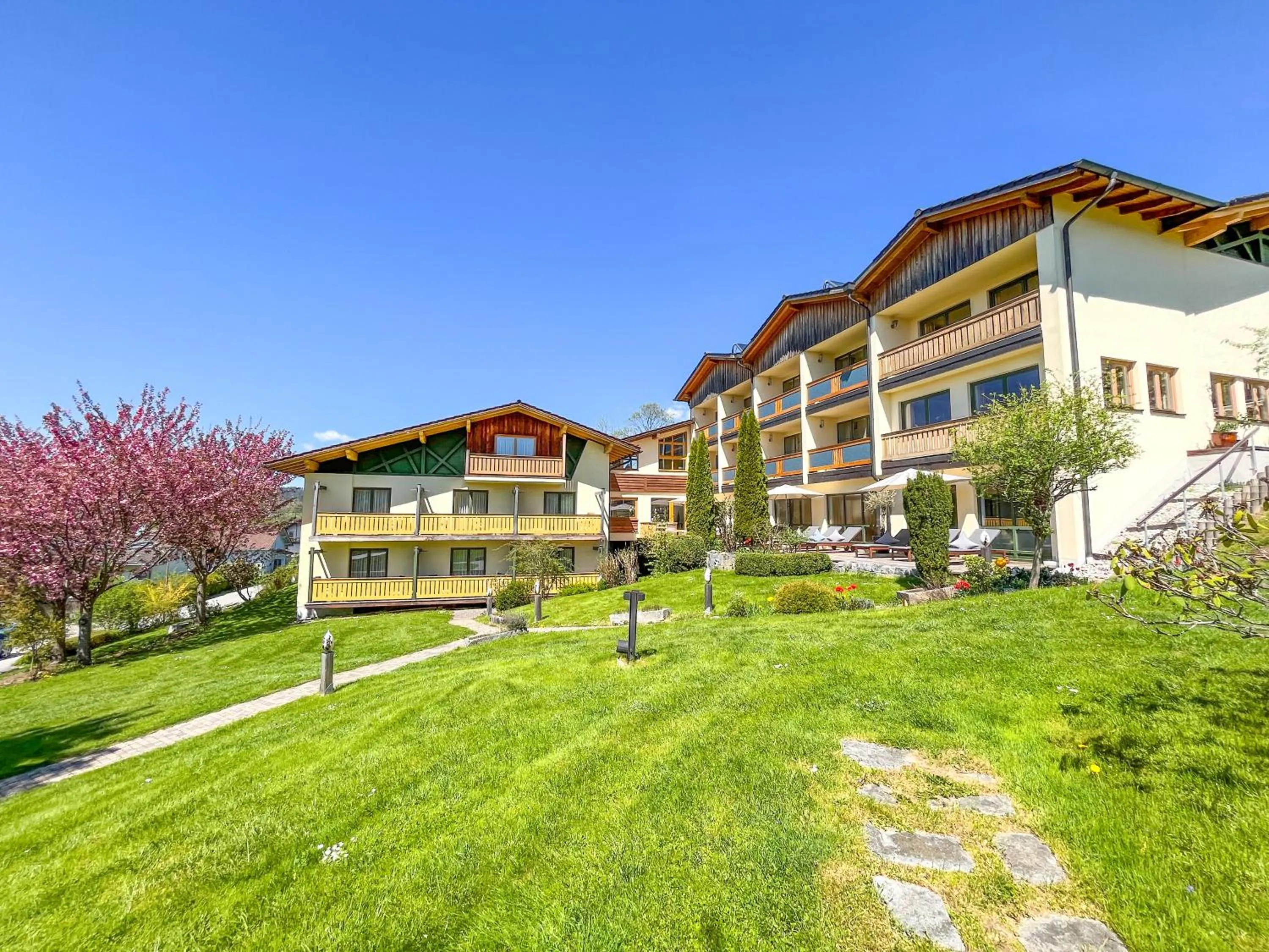 Property building in Glashotel