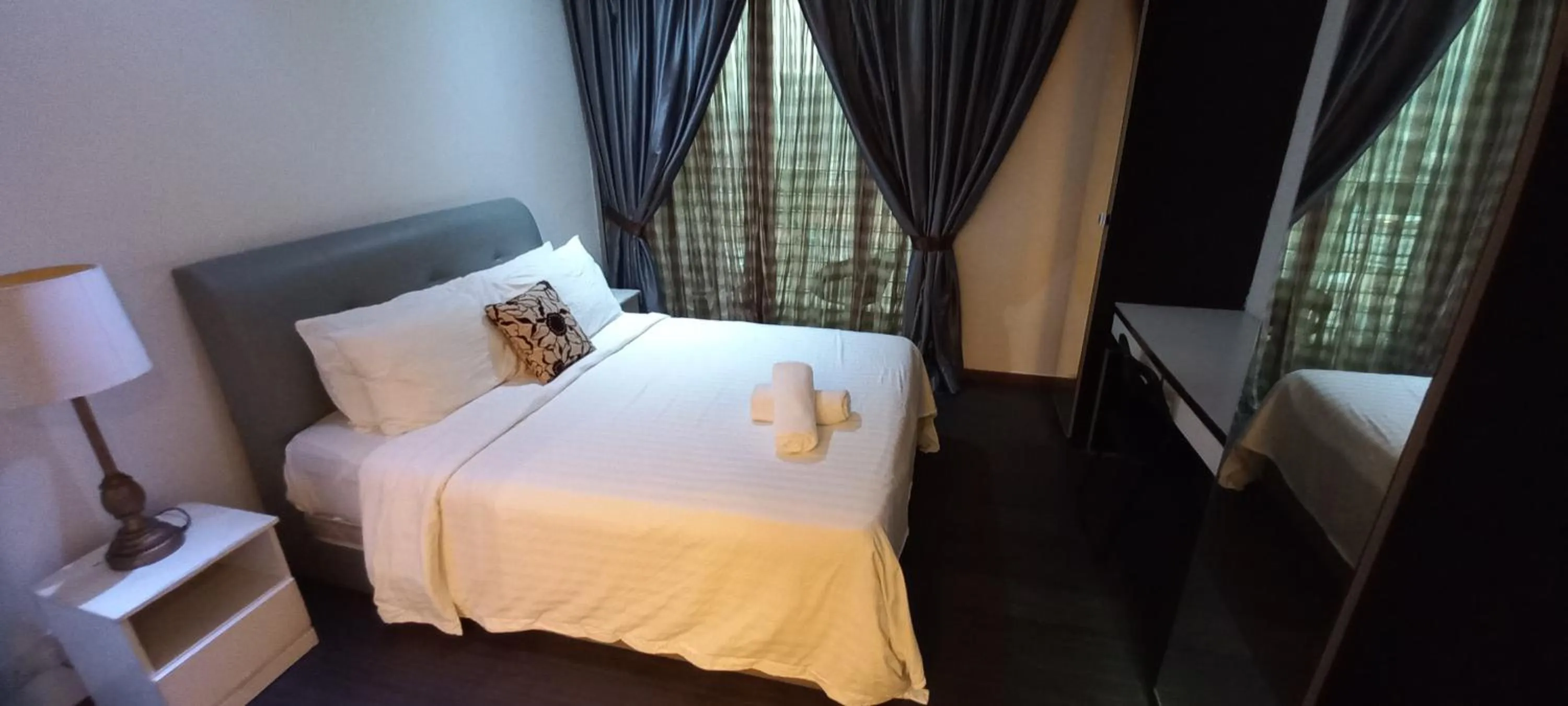 Bedroom, Bed in One Maxim Residence at Taragon