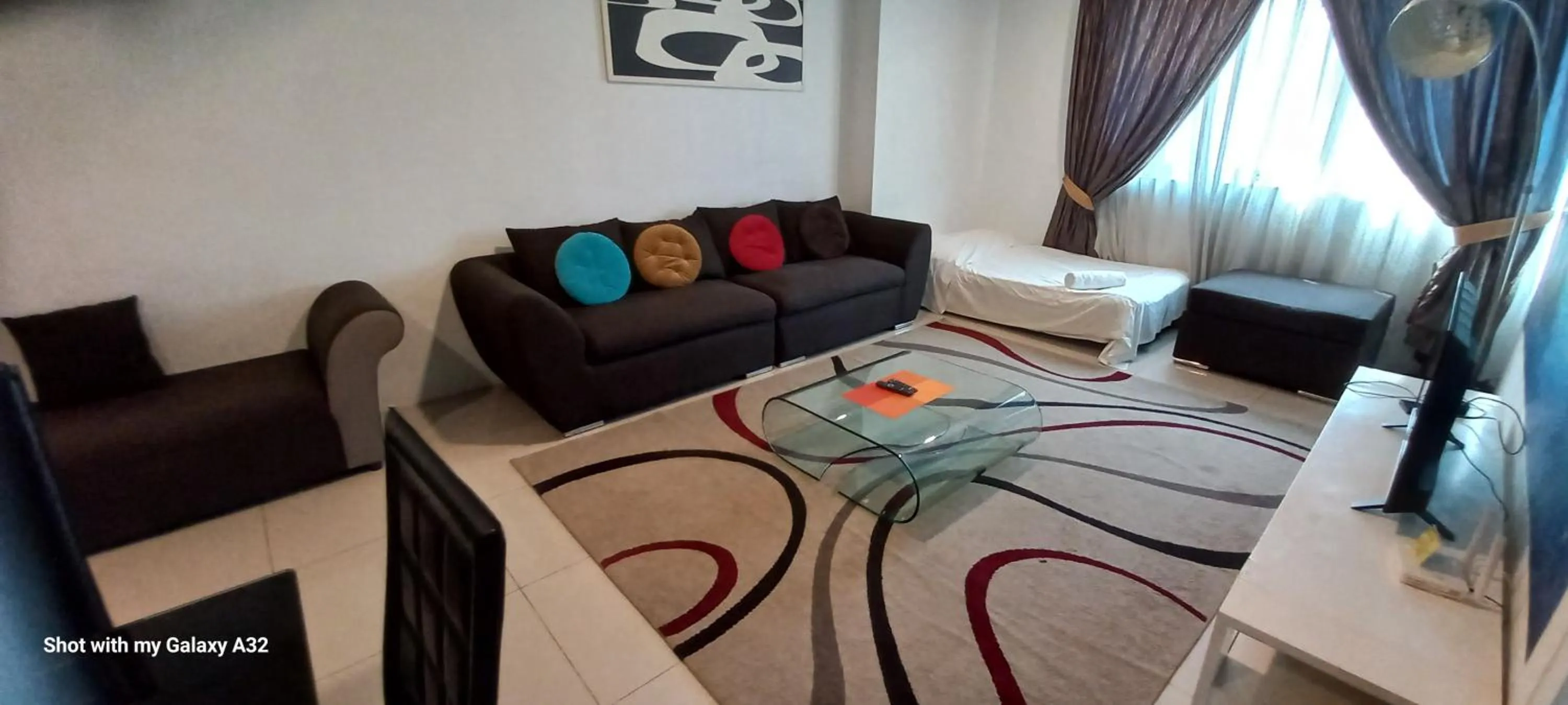 Living room, Bed in One Maxim Residence at Taragon