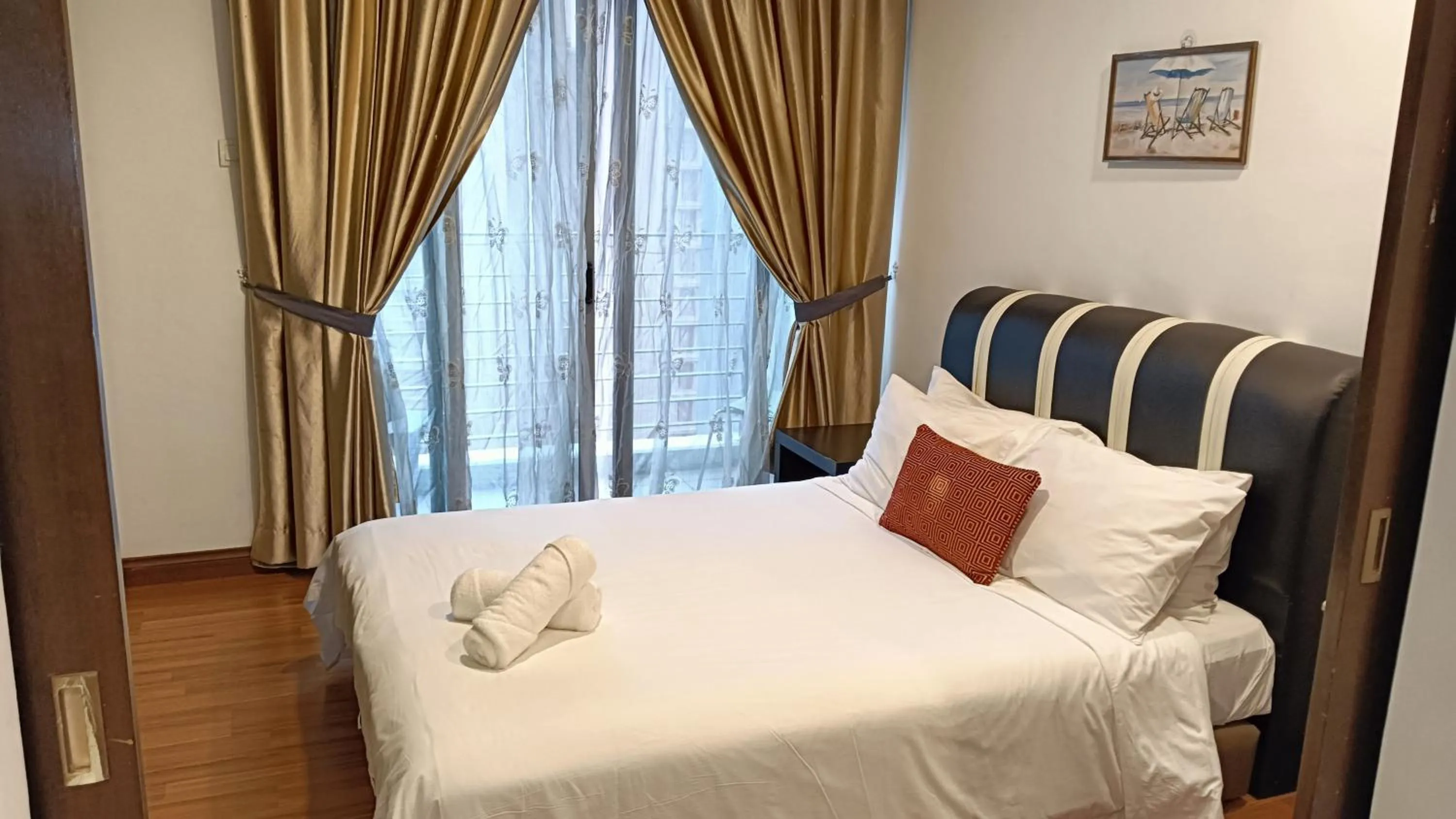 Bedroom, Bed in One Maxim Residence at Taragon