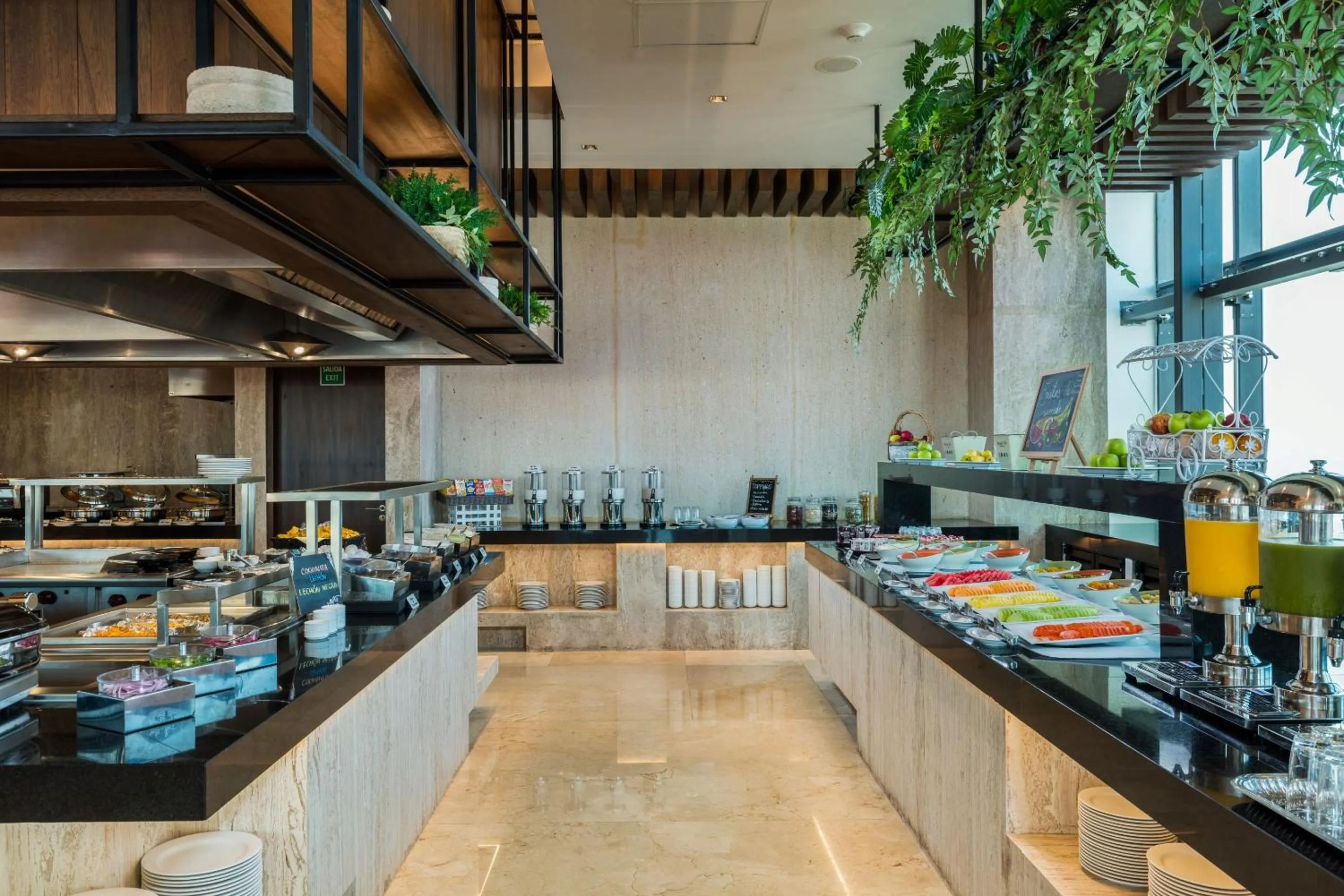 Buffet breakfast in Camino Real Mérida