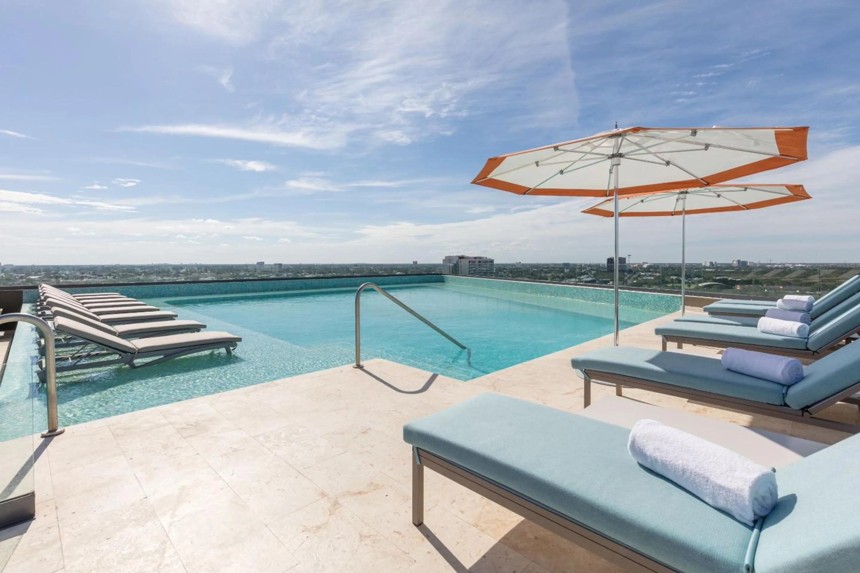Swimming pool in Camino Real Mérida