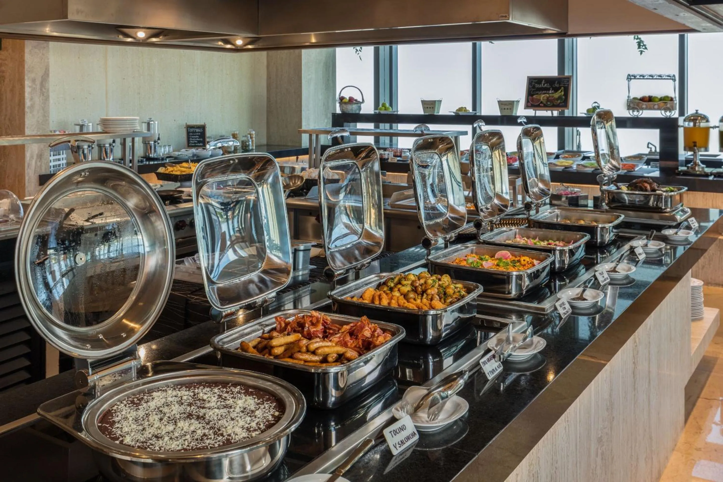 Buffet breakfast in Camino Real Mérida