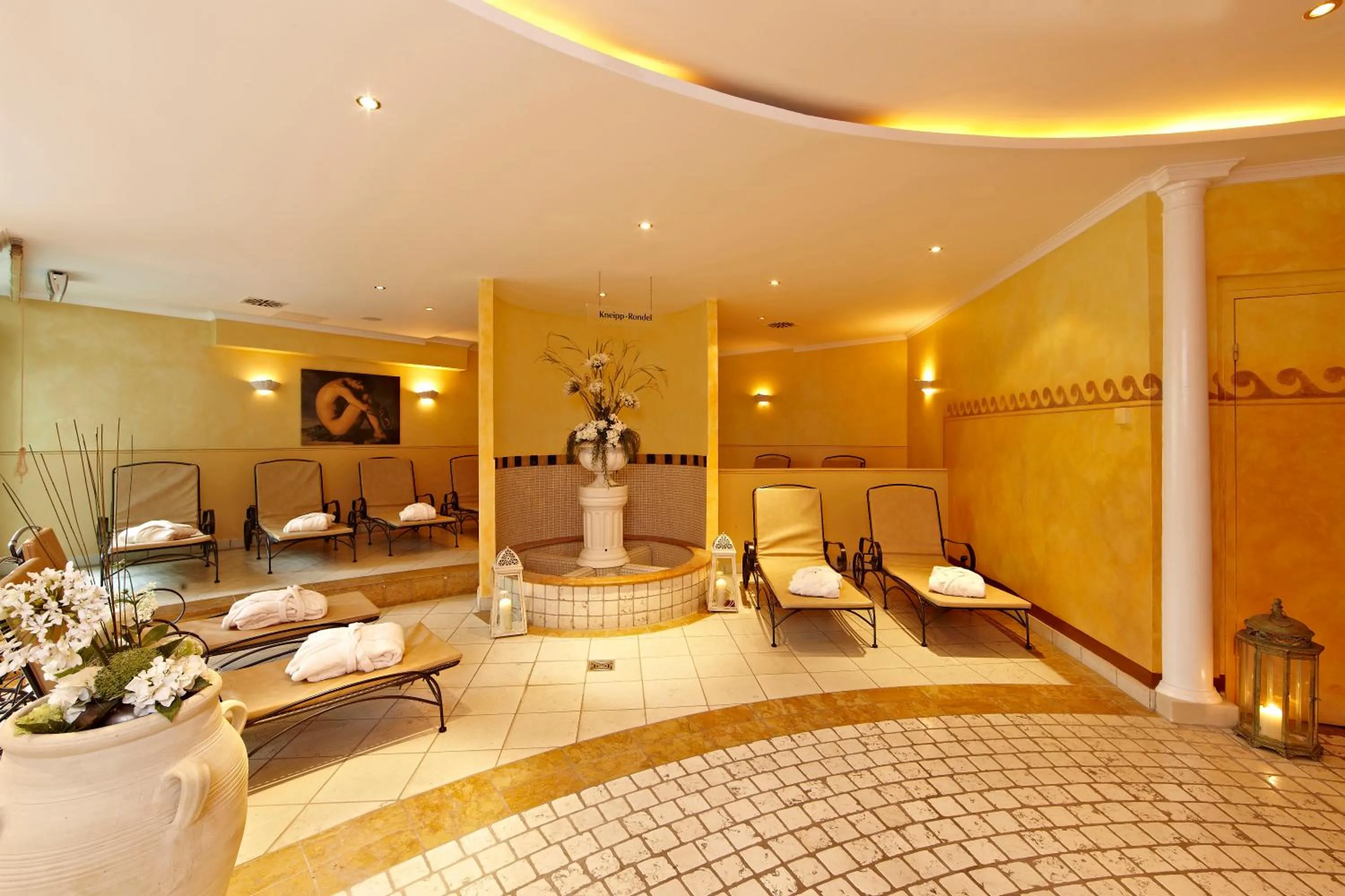 Spa and wellness centre/facilities, Bed in Berghotel Hammersbach, Sure Hotel Collection by Best Western