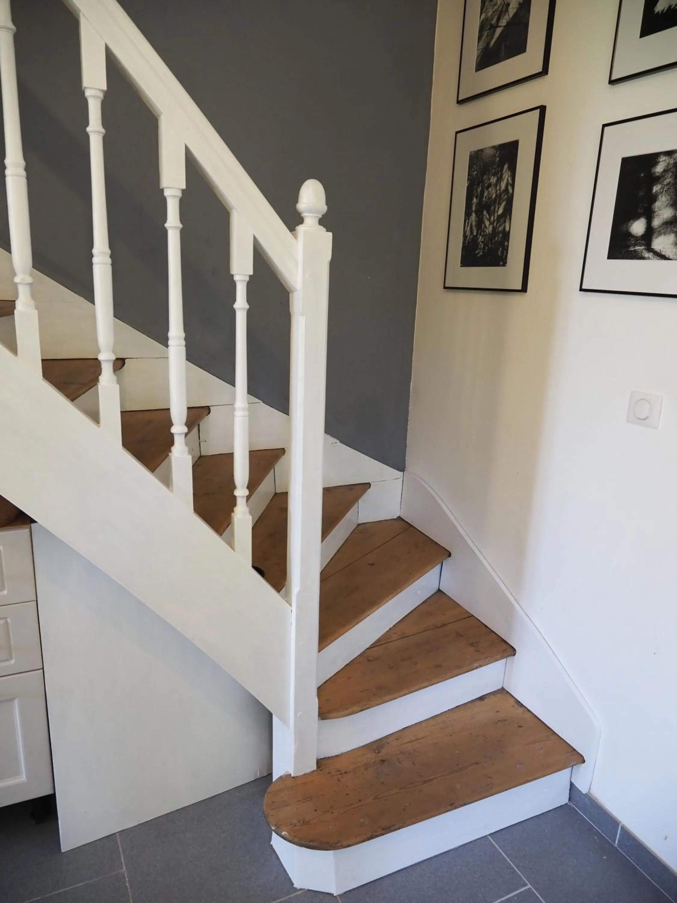 Decorative detail in La Chambre Claire