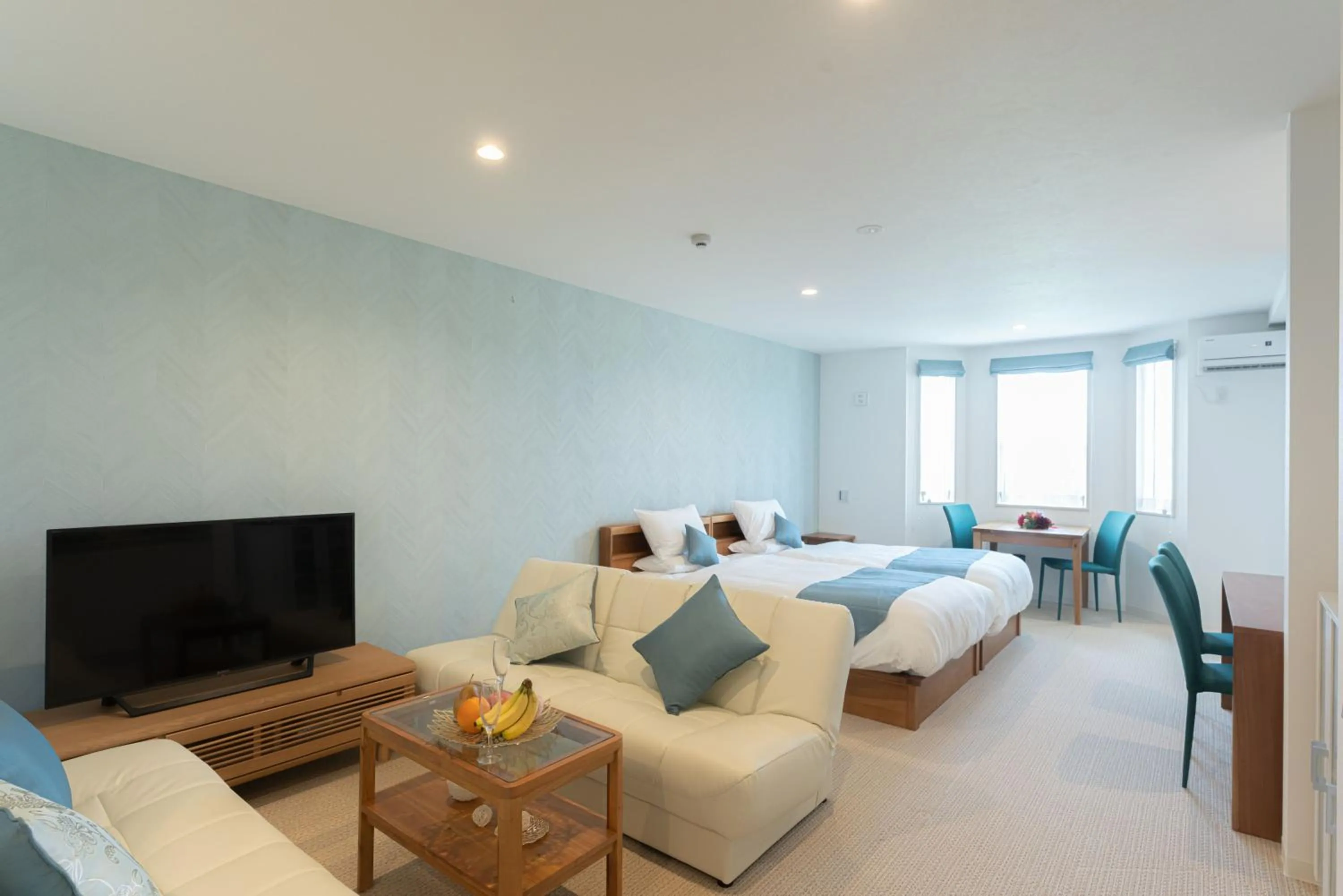 Bed in Hotel Santa Barbara Miyakojima Resort