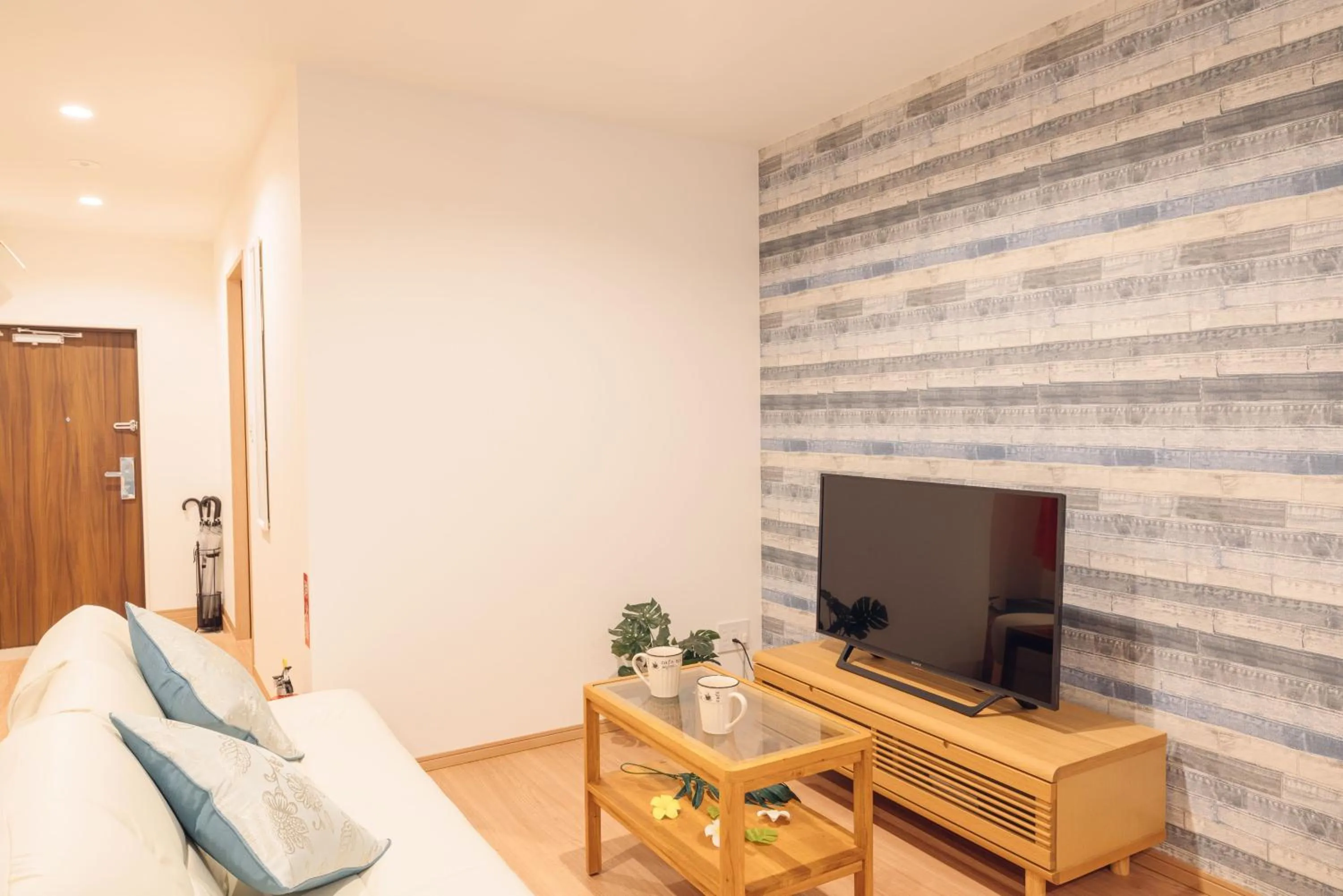 TV and multimedia in Hotel Santa Barbara Miyakojima Resort