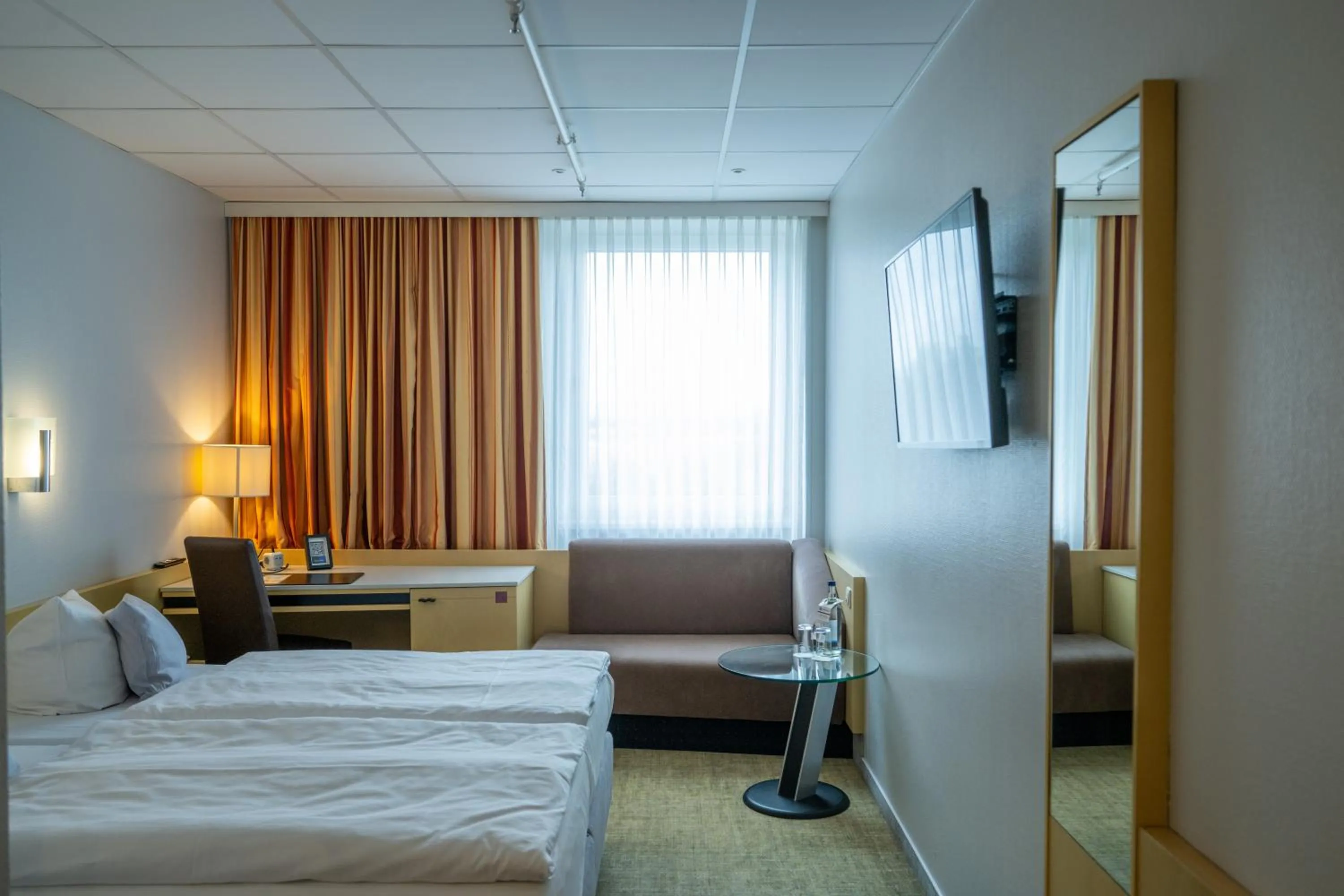 Photo of the whole room, Bed in Best Western Hotel Prisma