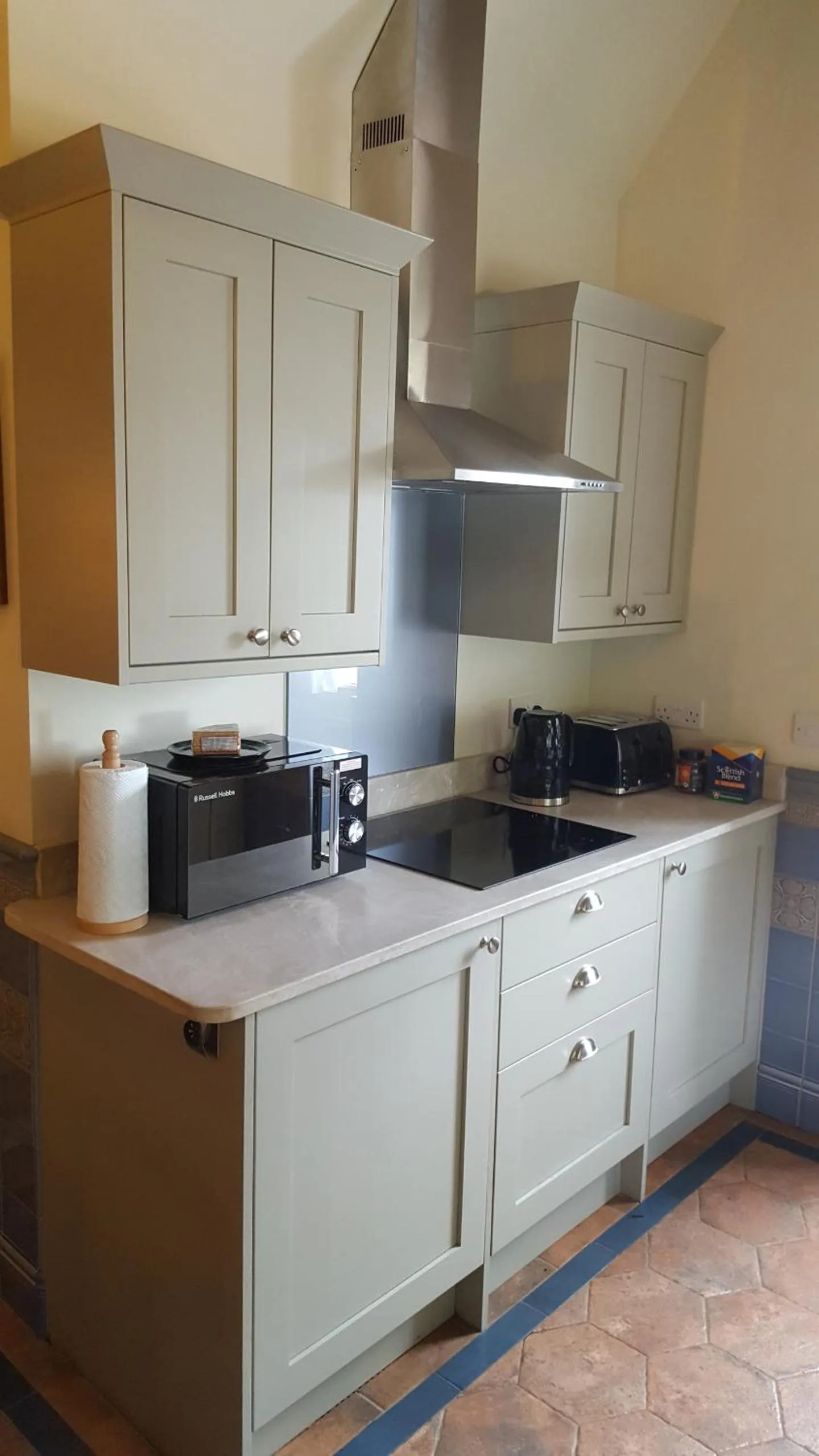 Kitchen or kitchenette in Eco Indigo