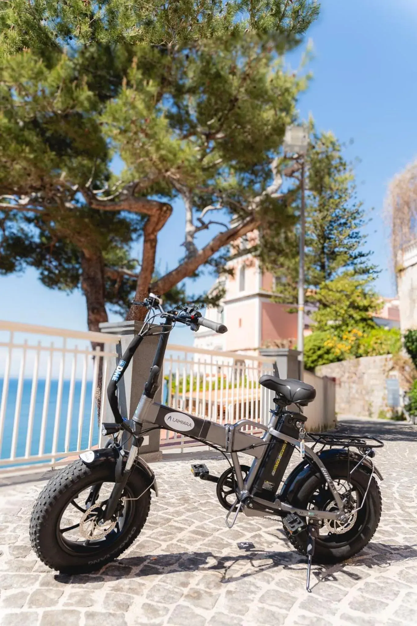 Deluxe Queen Room in Lampara Mare Deluxe Queen Room in Lampara Mare