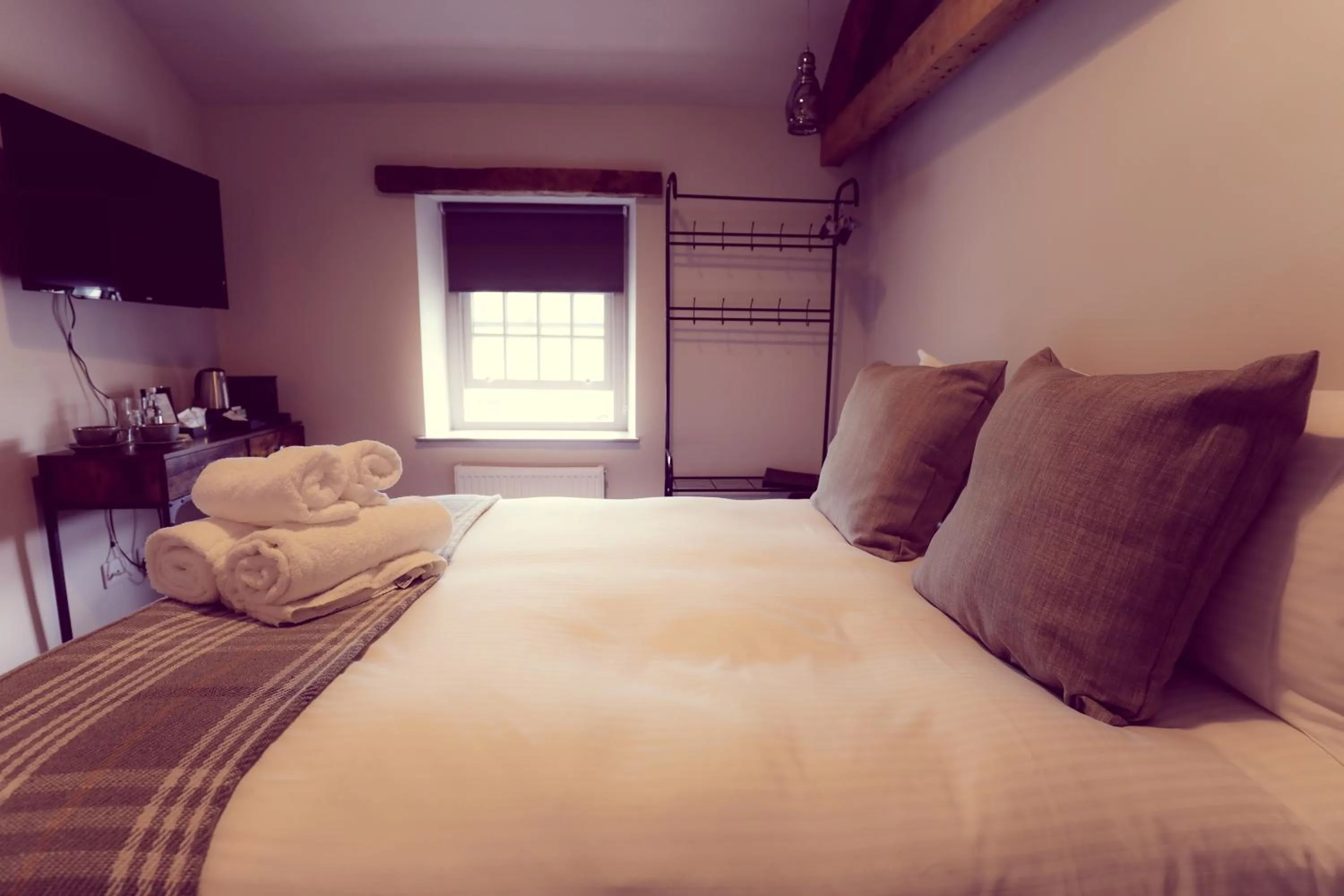 Bed in The Tavern at Hale