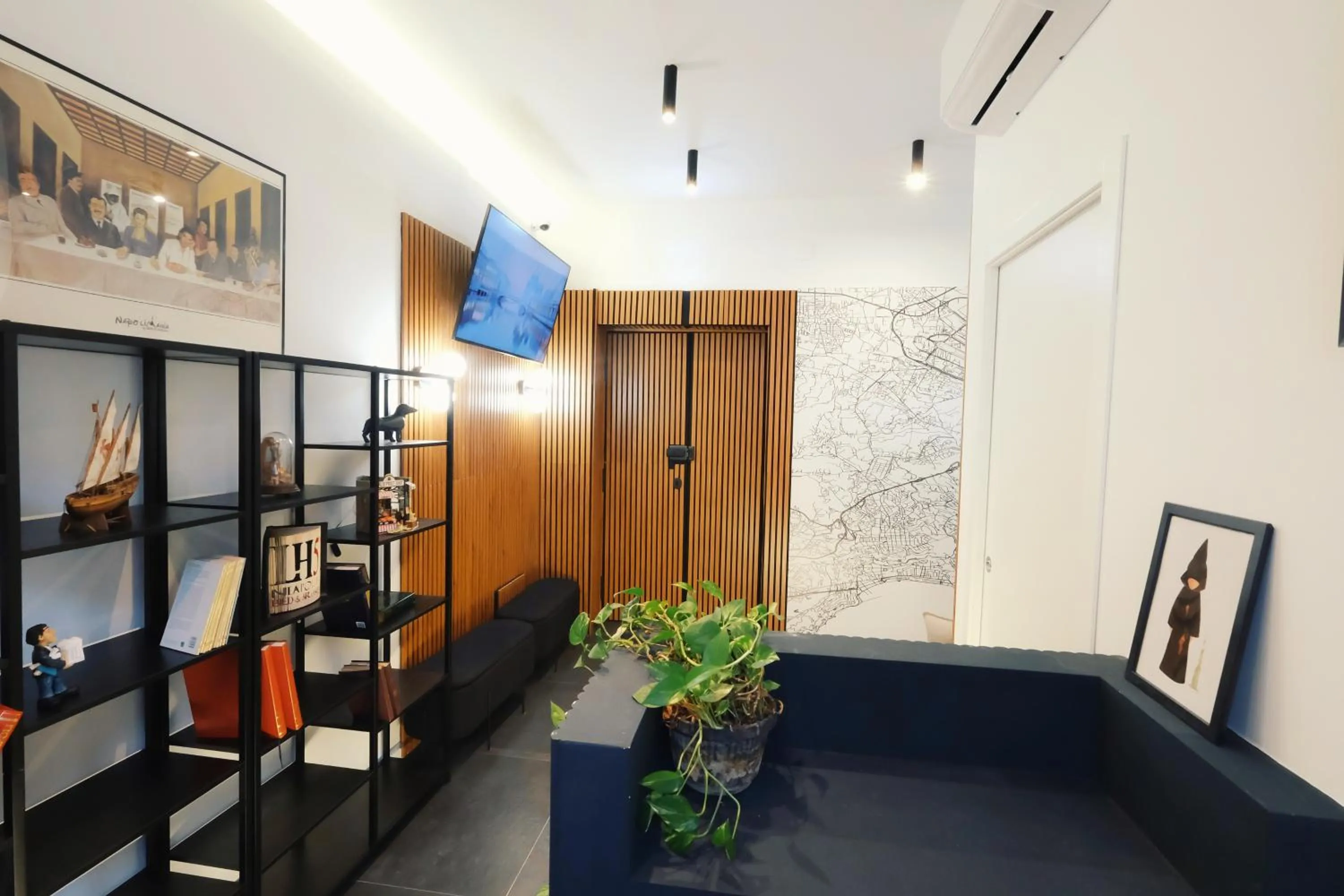 Lobby or reception in LH51 Rooms