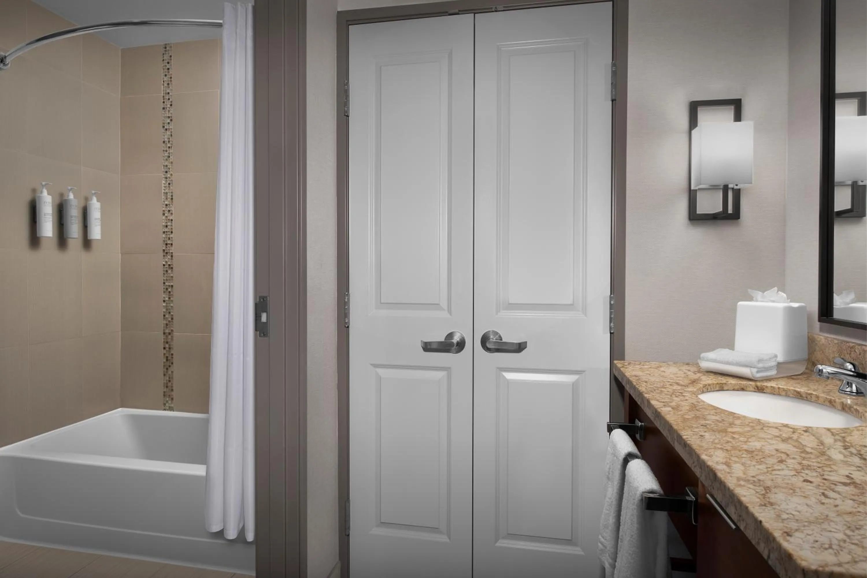 Bathroom in Homewood Suites by Hilton Seattle/Lynnwood