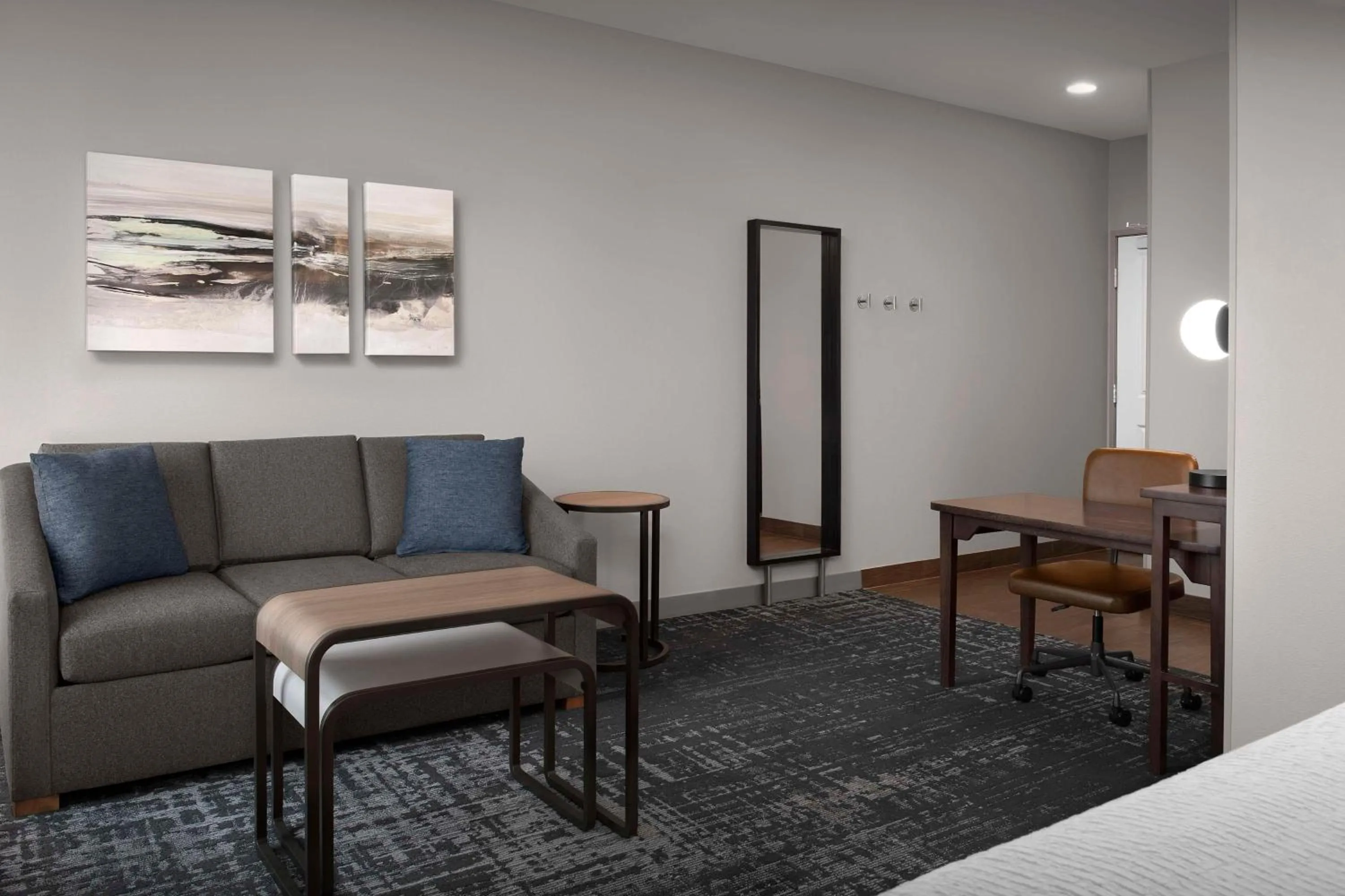 Living room, Bed in Homewood Suites by Hilton Seattle/Lynnwood