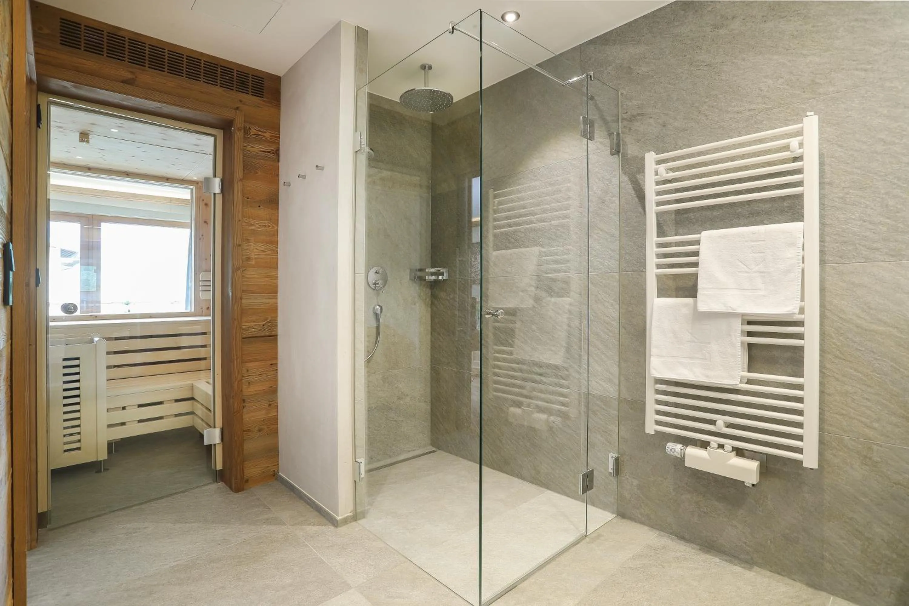 Shower in Verwöhnhotel Kristall