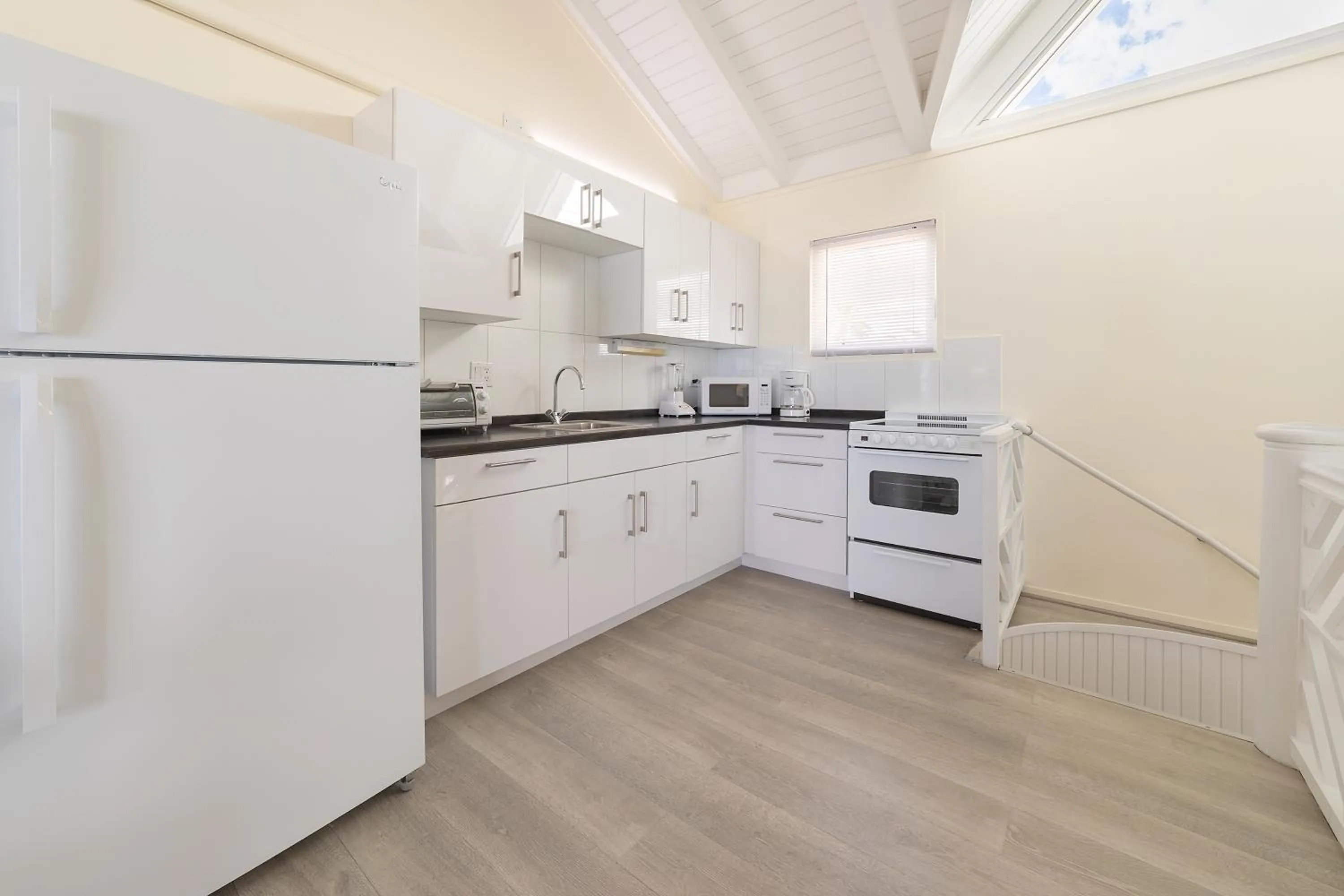 Kitchen or kitchenette in La Vista Resort