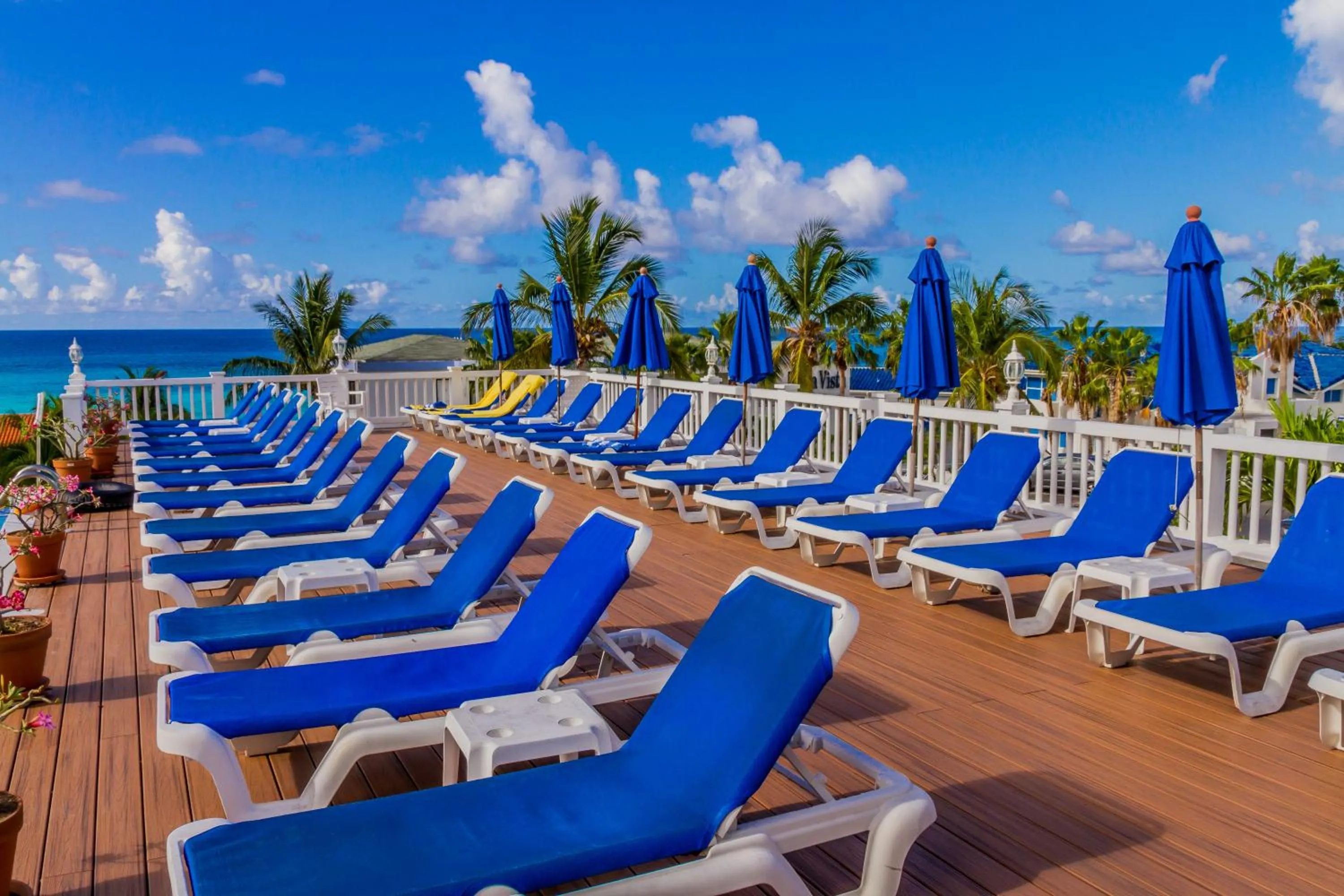 Swimming pool in La Vista Resort