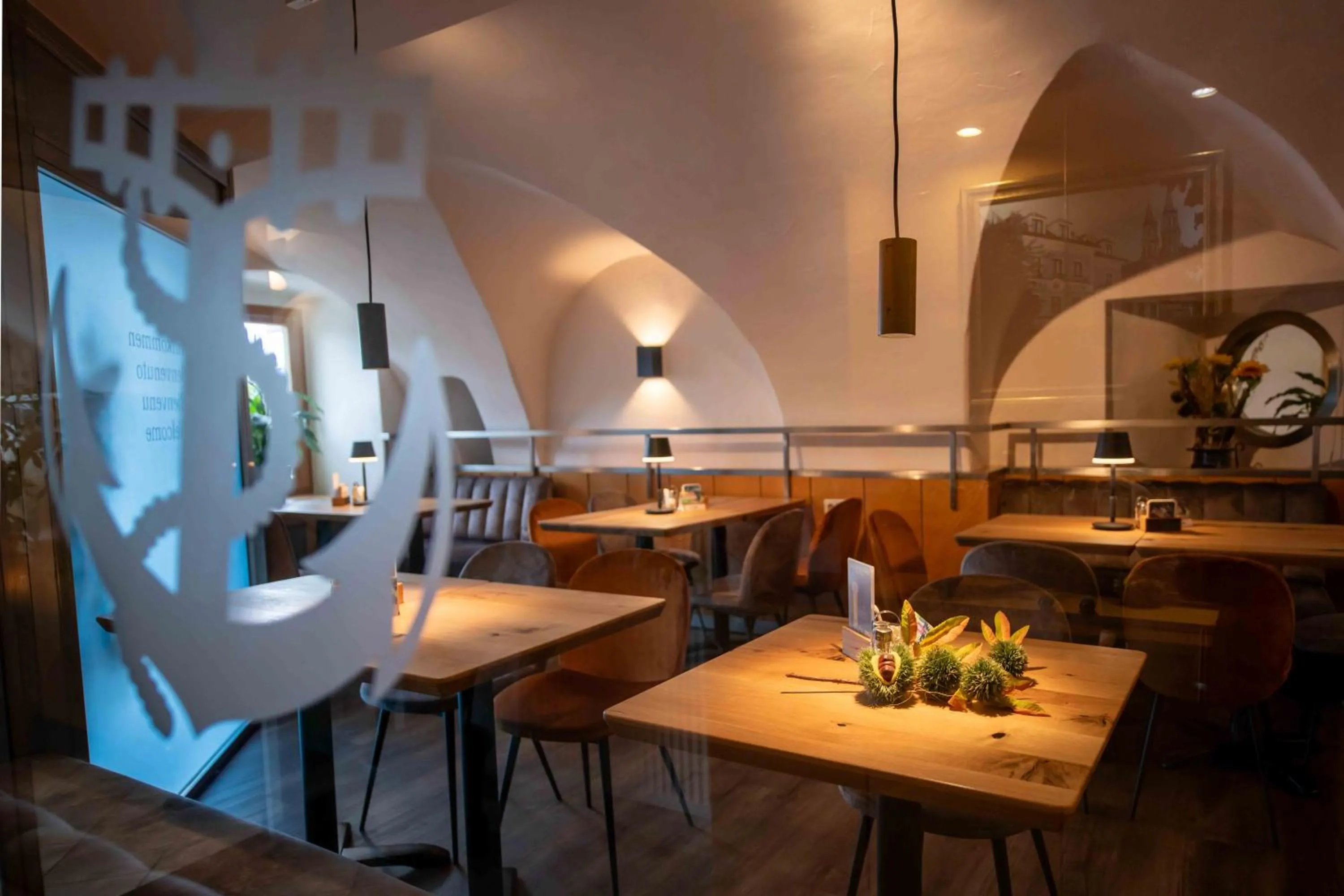 Restaurant/places to eat in Hotel Anker