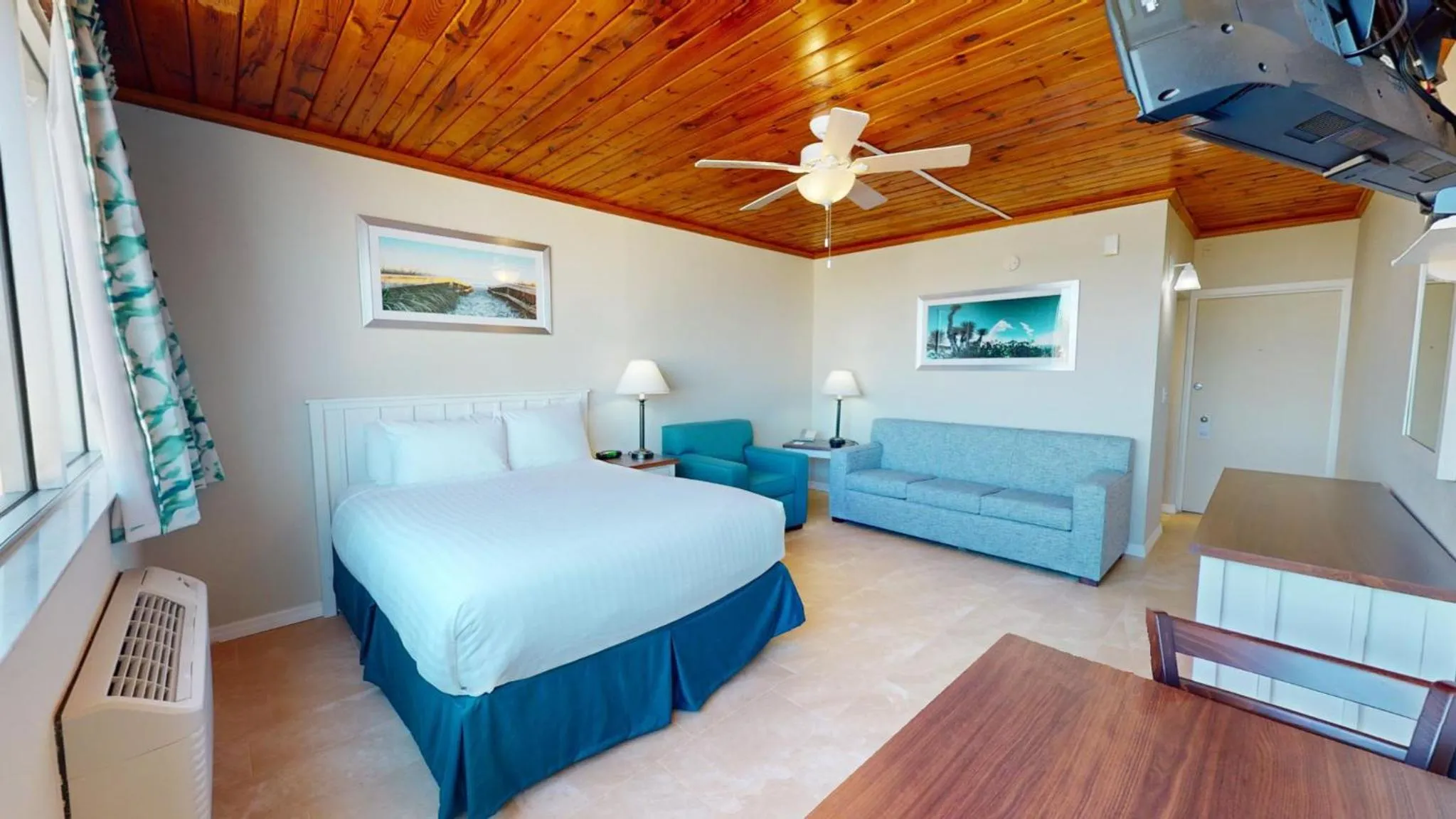 Bed in Ocean Landings Resort