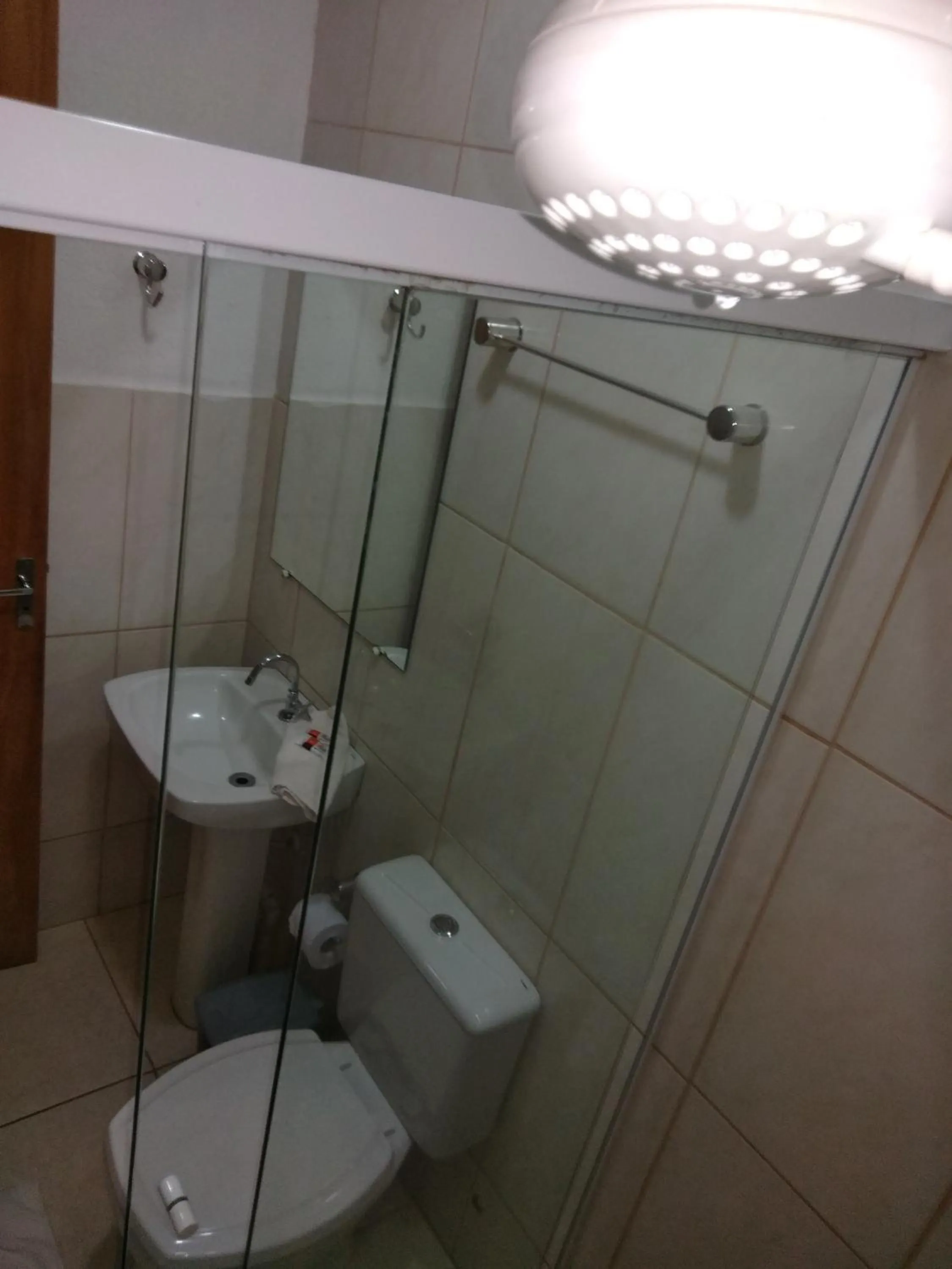 Shower in Ipê Rosa Hotel