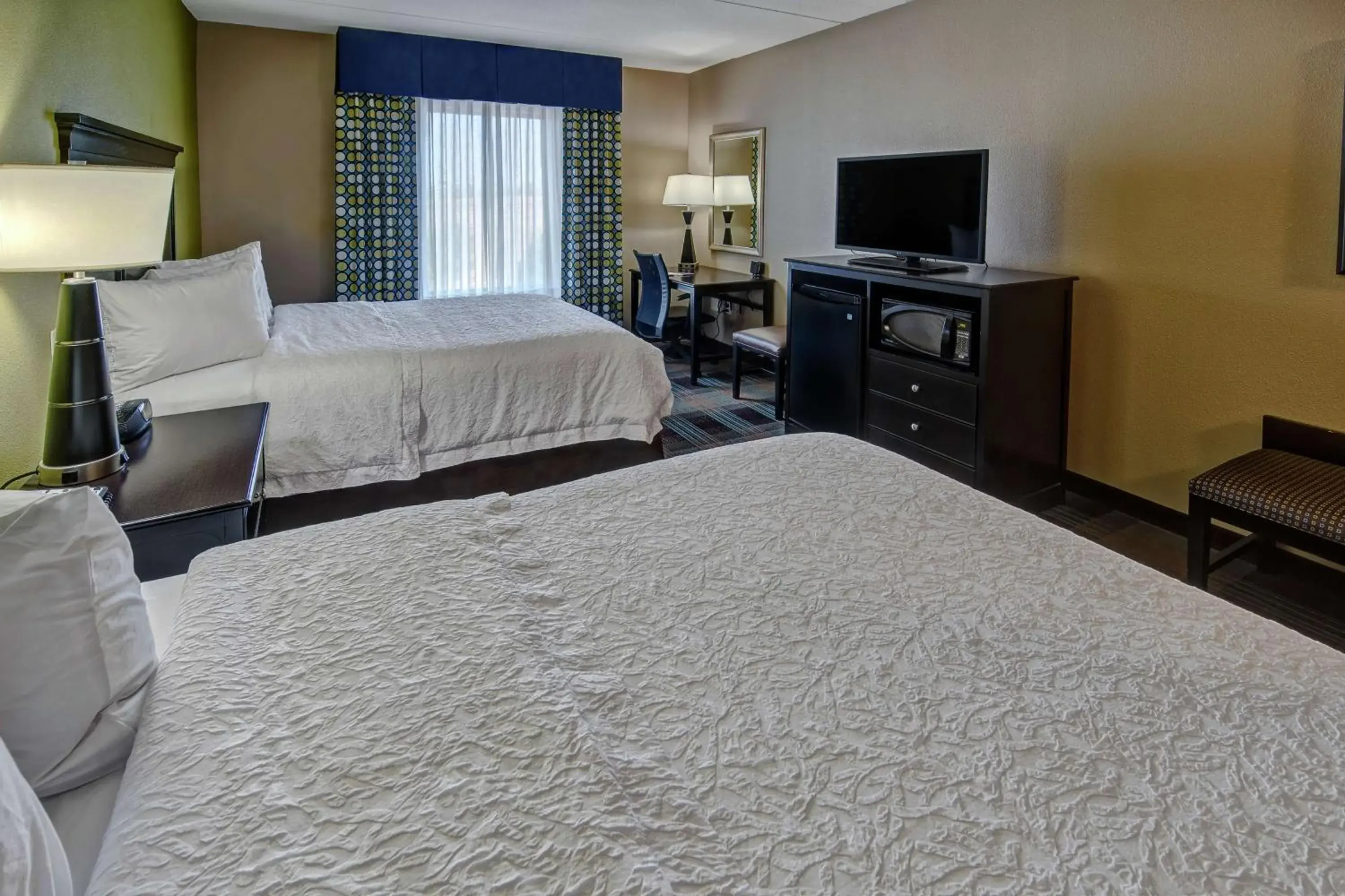 Queen Room with Two Queen Beds - Hearing Access/Non-Smoking in Hampton Inn & Suites Clarksville Queen Room with Two Queen Beds - Hearing Access/Non-Smoking in Hampton Inn & Suites Clarksville