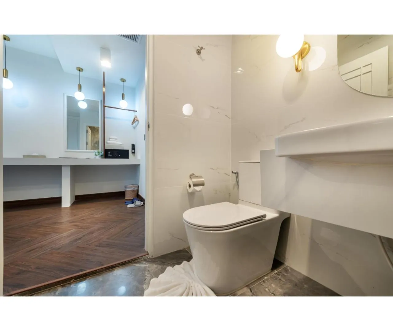 Bathroom in Nine River Hotel