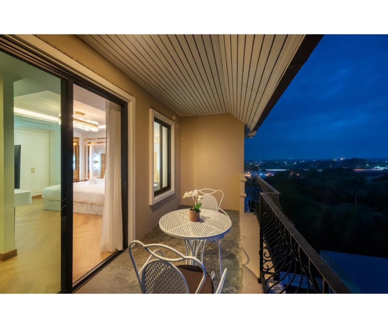 Balcony/Terrace in Nine River Hotel